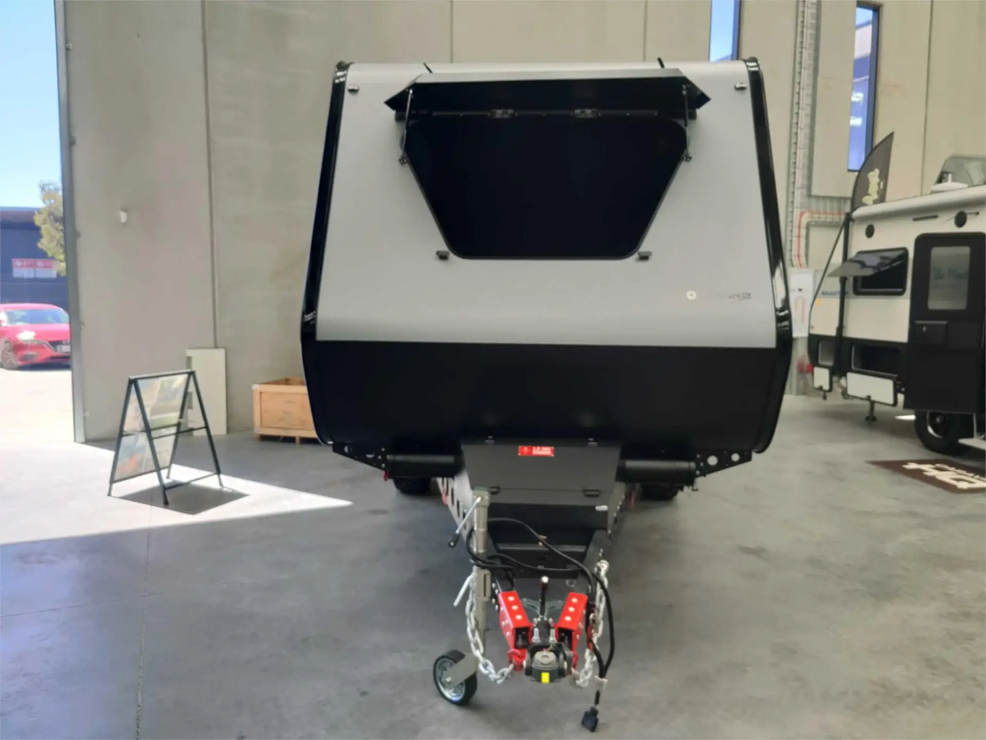 https://media-caravea.syd1.digitaloceanspaces.com/caravans/95EIC15688/exterior-33.webp