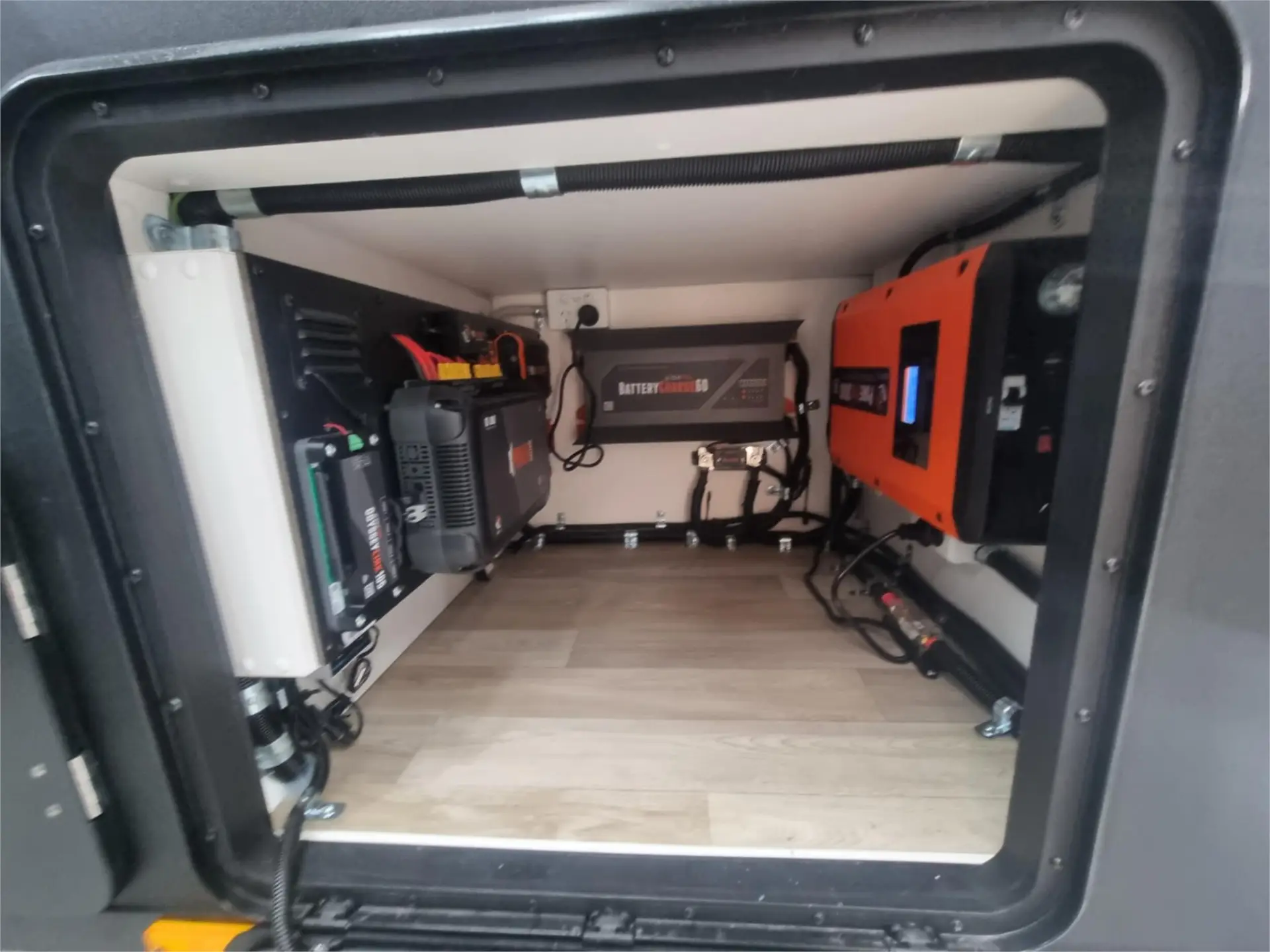 https://media-caravea.syd1.digitaloceanspaces.com/caravans/95EIC19066/exterior-40.webp