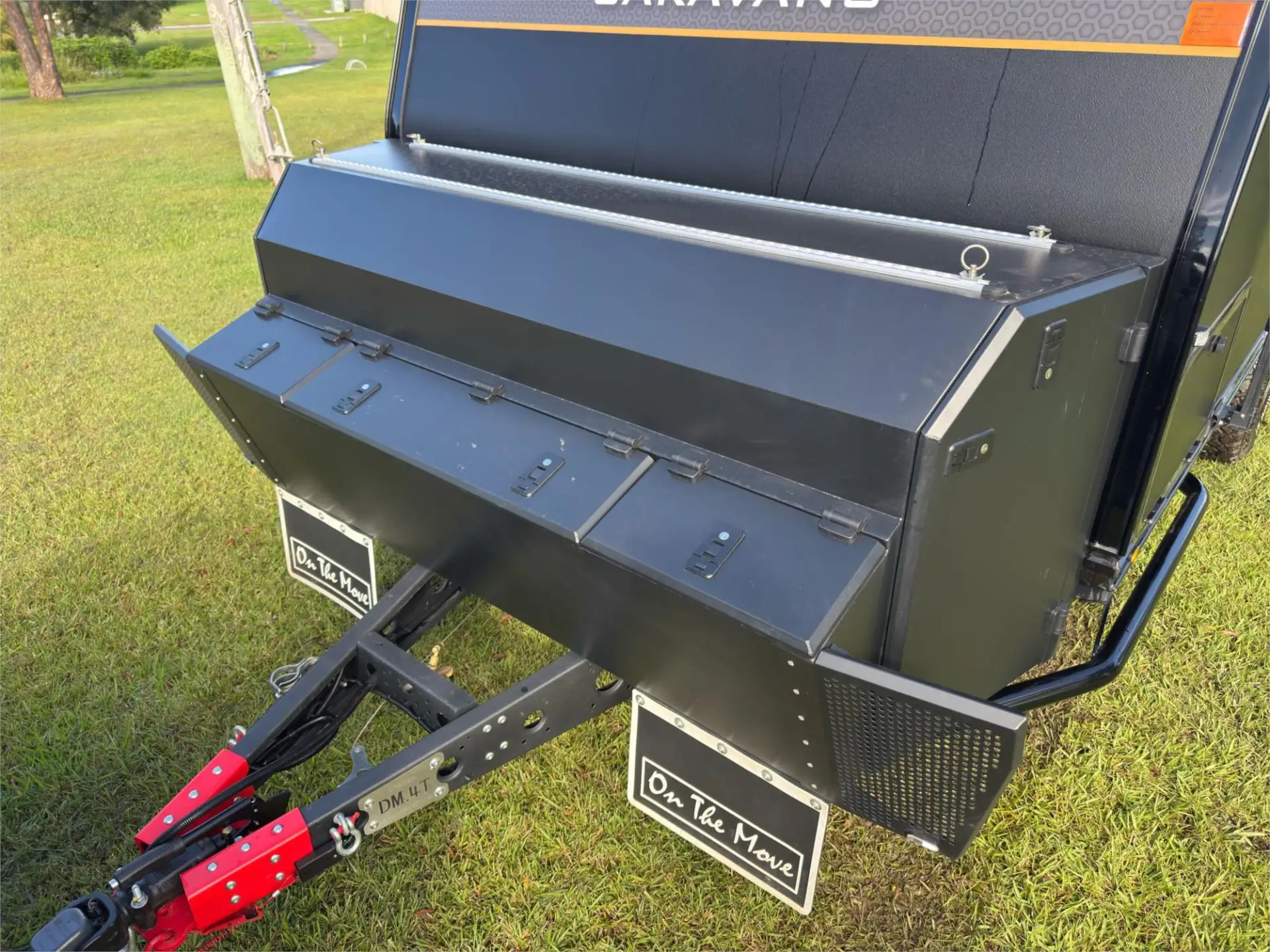 https://media-caravea.syd1.digitaloceanspaces.com/caravans/95EIC19680/exterior-63.webp