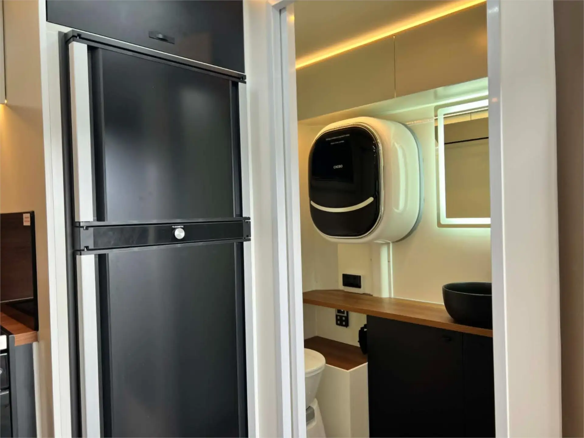 https://media-caravea.syd1.digitaloceanspaces.com/caravans/95EIC20465/exterior-13.webp