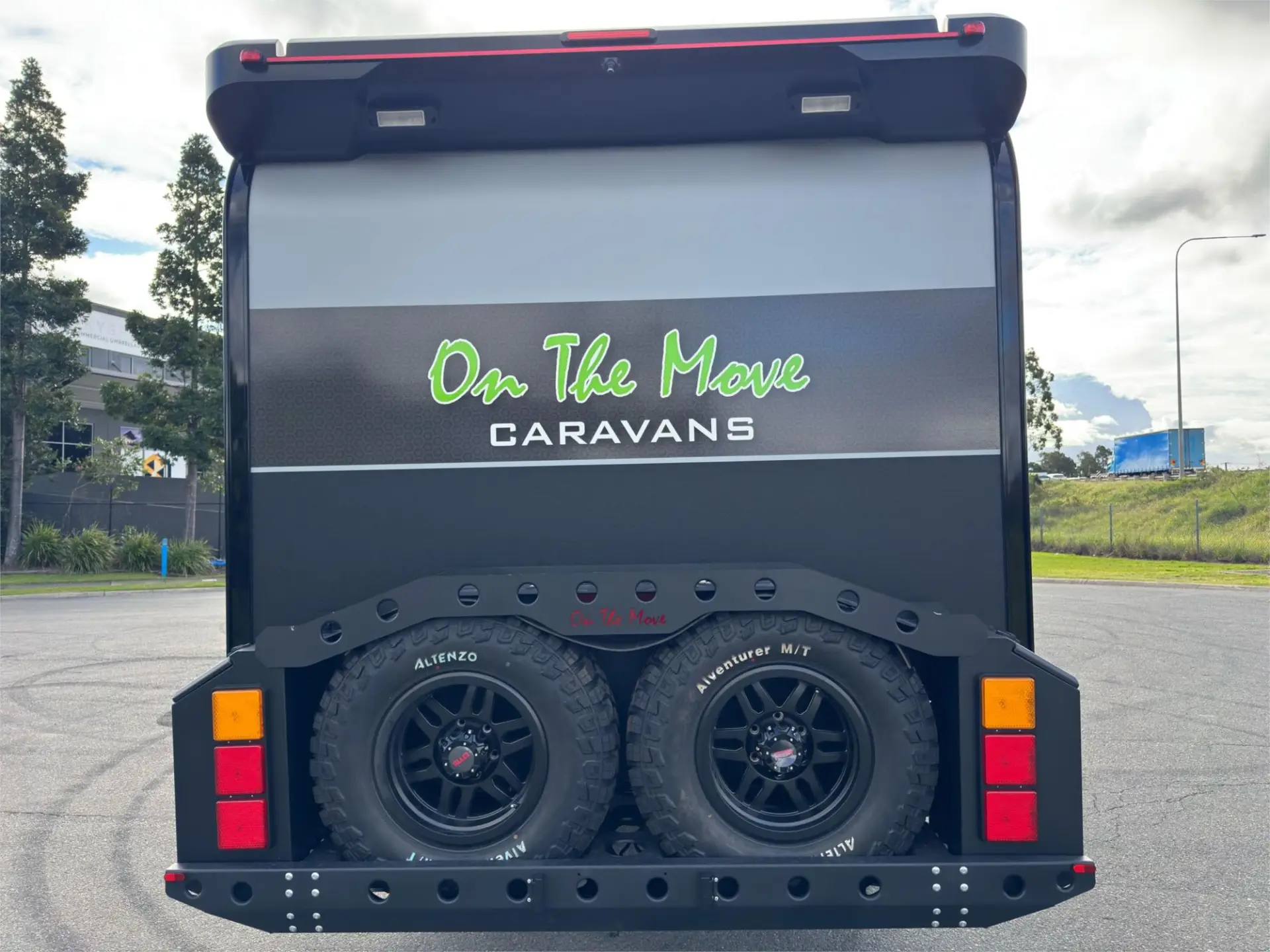 https://media-caravea.syd1.digitaloceanspaces.com/caravans/95EIC20465/exterior-17.webp