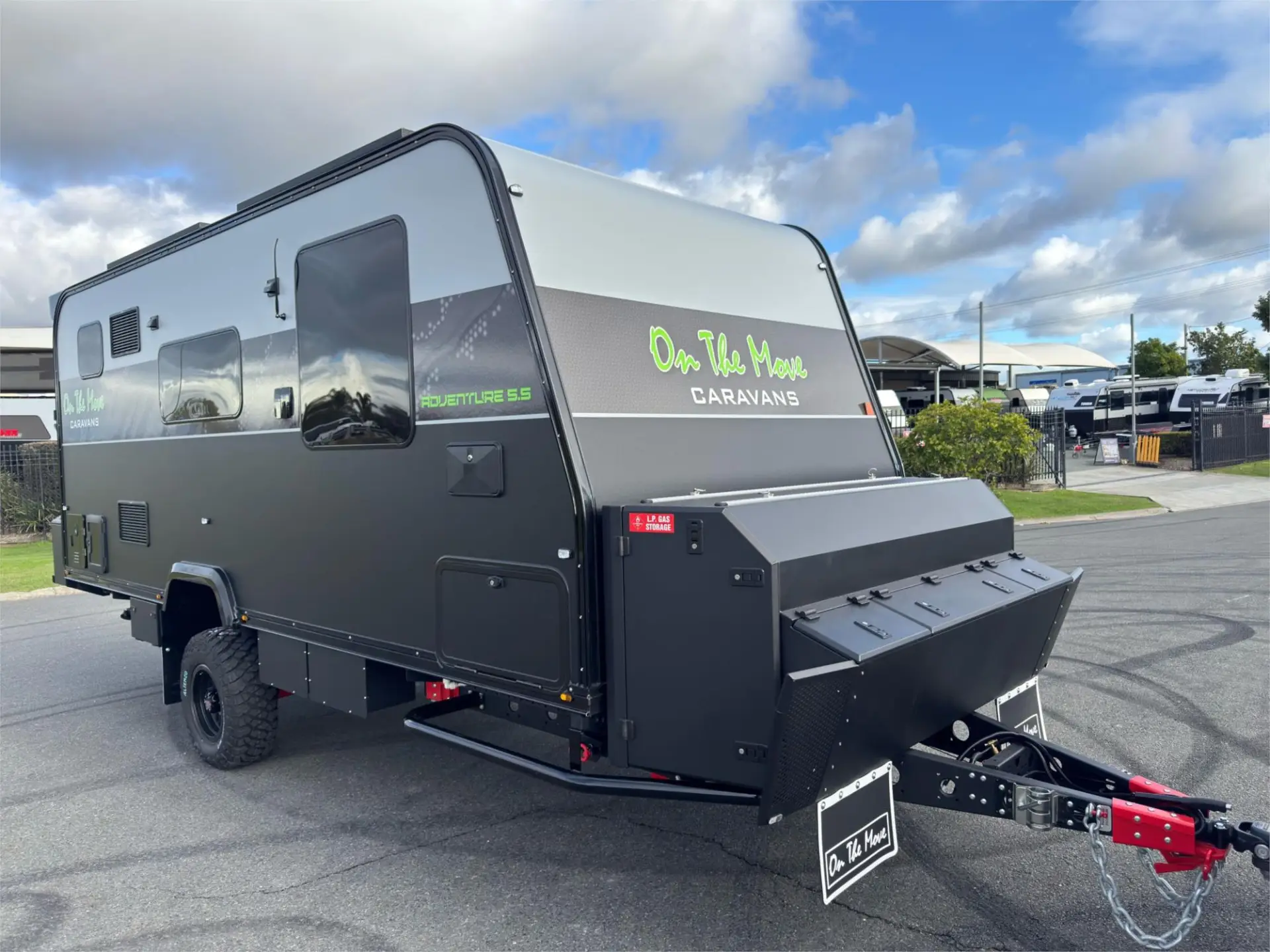 https://media-caravea.syd1.digitaloceanspaces.com/caravans/95EIC20465/exterior-19.webp