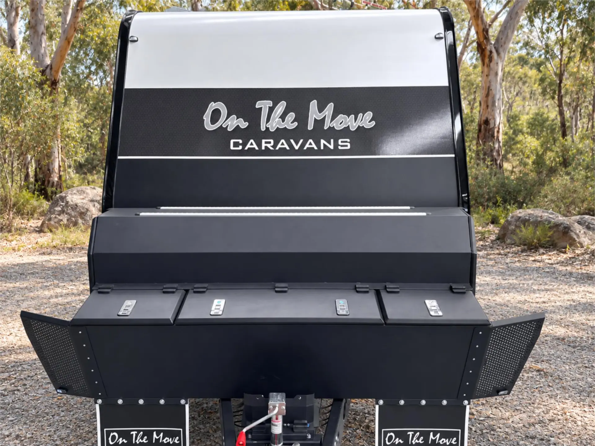 https://media-caravea.syd1.digitaloceanspaces.com/caravans/95EIC20748/exterior-17.webp