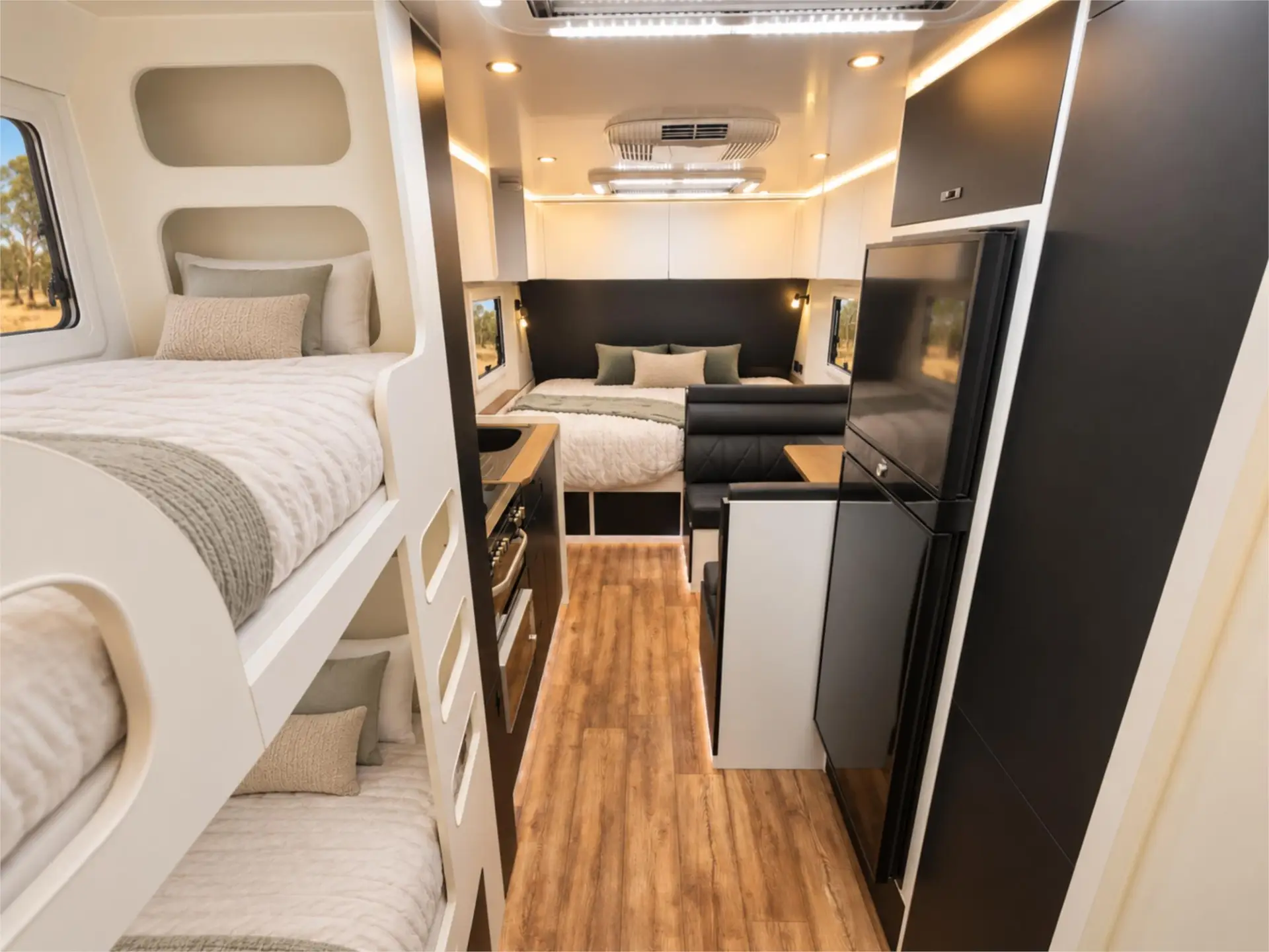 https://media-caravea.syd1.digitaloceanspaces.com/caravans/95EIC20749/exterior-16.webp