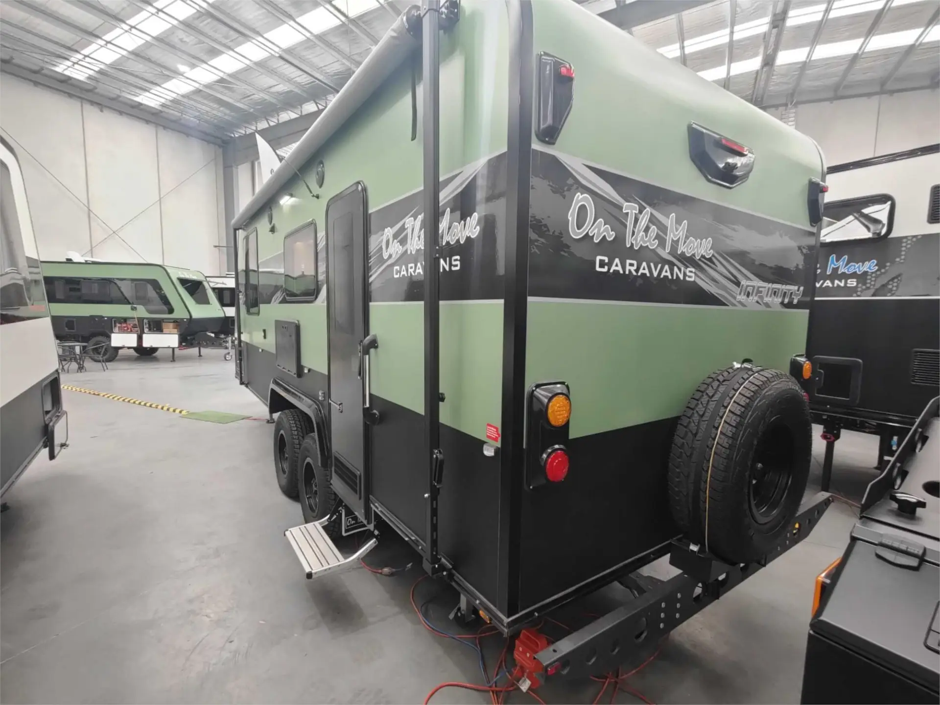 https://media-caravea.syd1.digitaloceanspaces.com/caravans/95EIC20819/exterior-22.webp