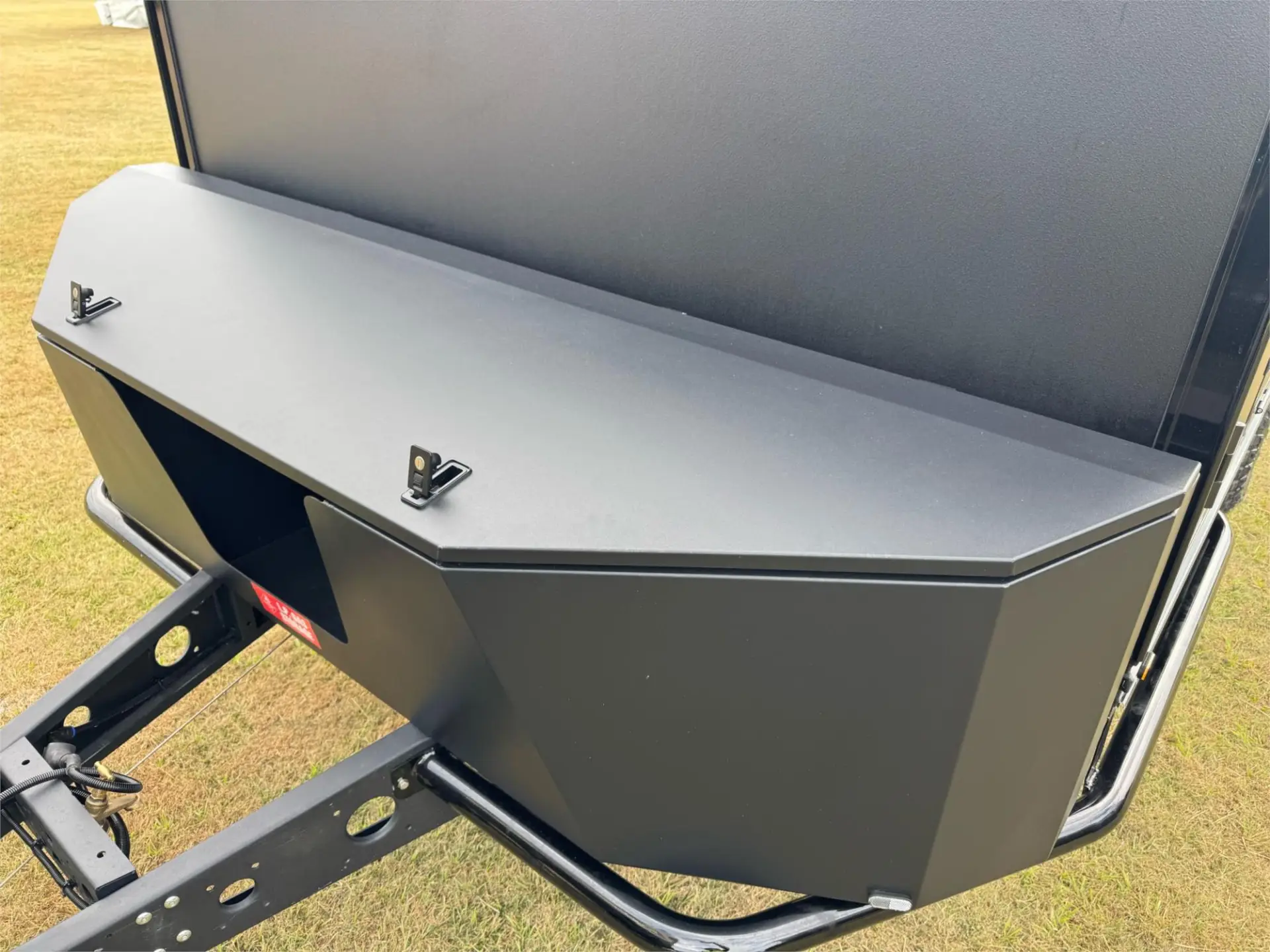 https://media-caravea.syd1.digitaloceanspaces.com/caravans/95EIC21753/exterior-37.webp