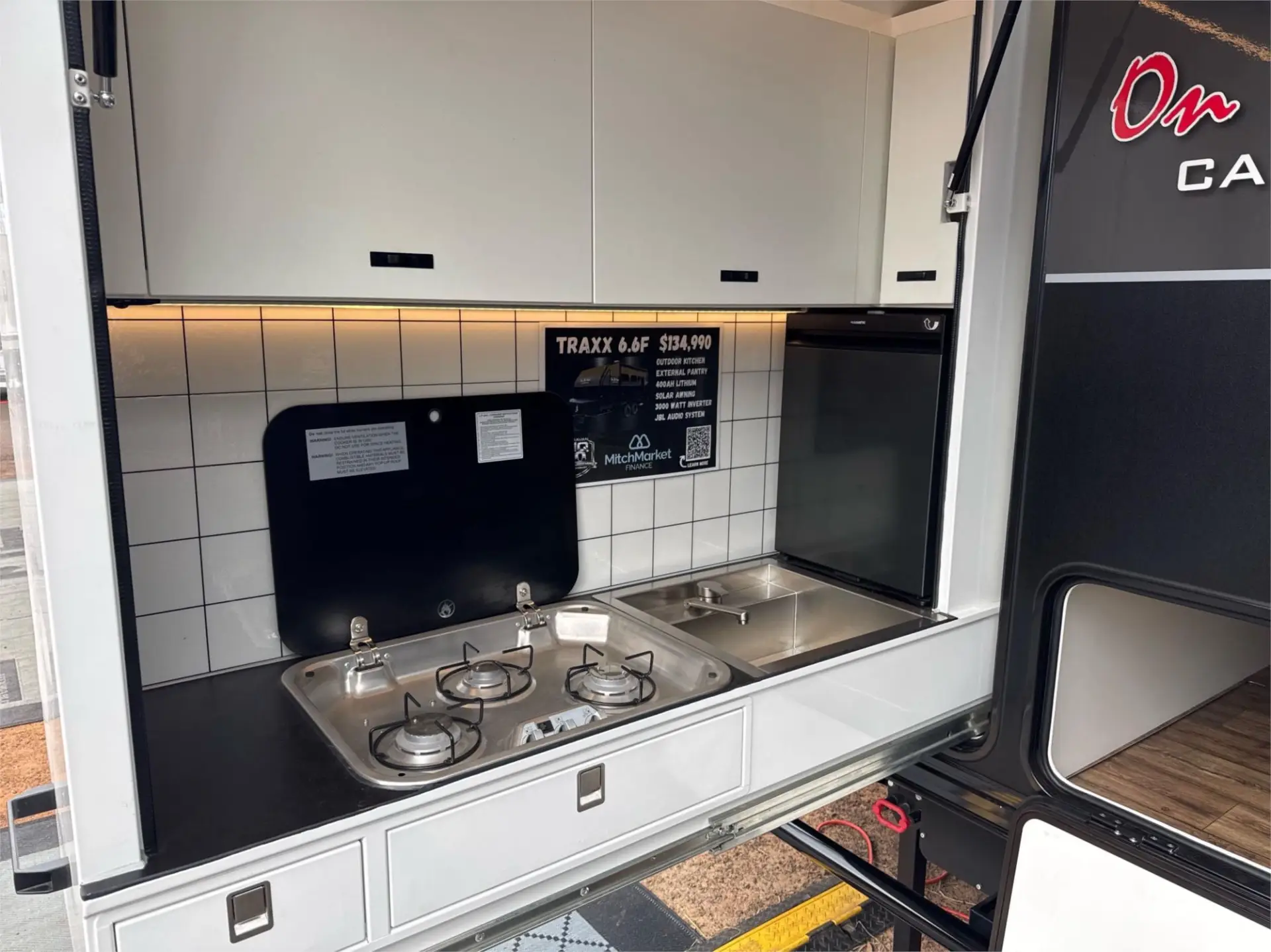 https://media-caravea.syd1.digitaloceanspaces.com/caravans/95EIC21753/exterior-5.webp