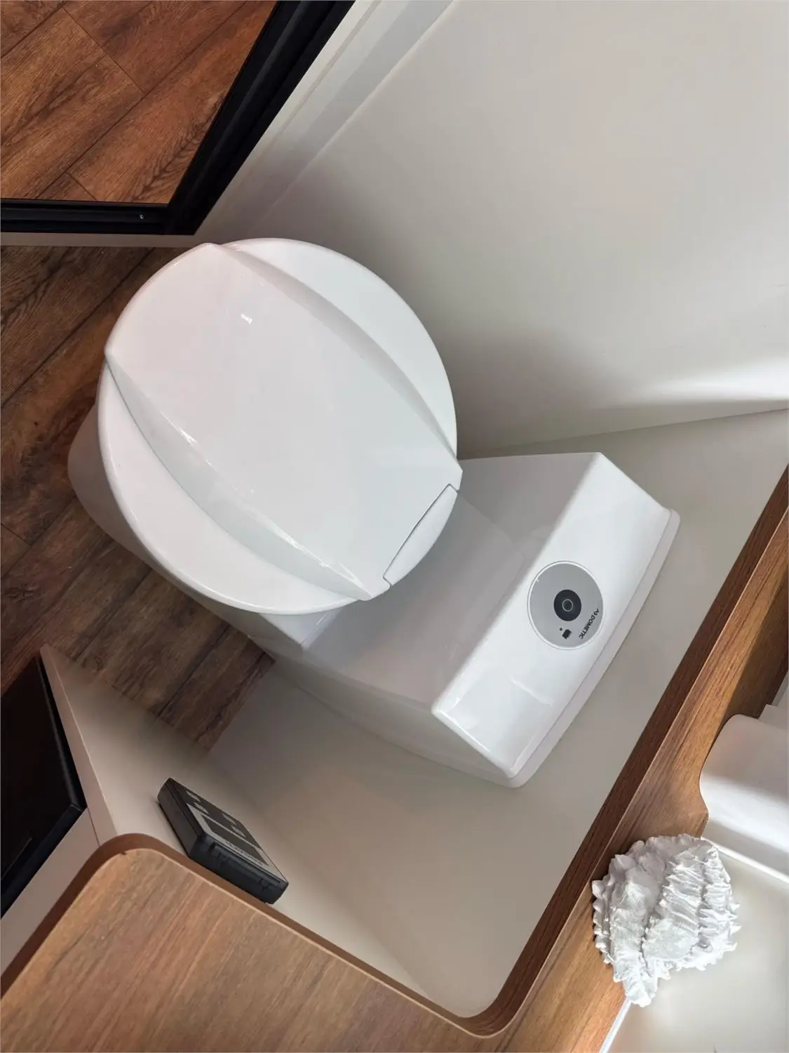 https://media-caravea.syd1.digitaloceanspaces.com/caravans/95EIC21753/exterior-54.webp