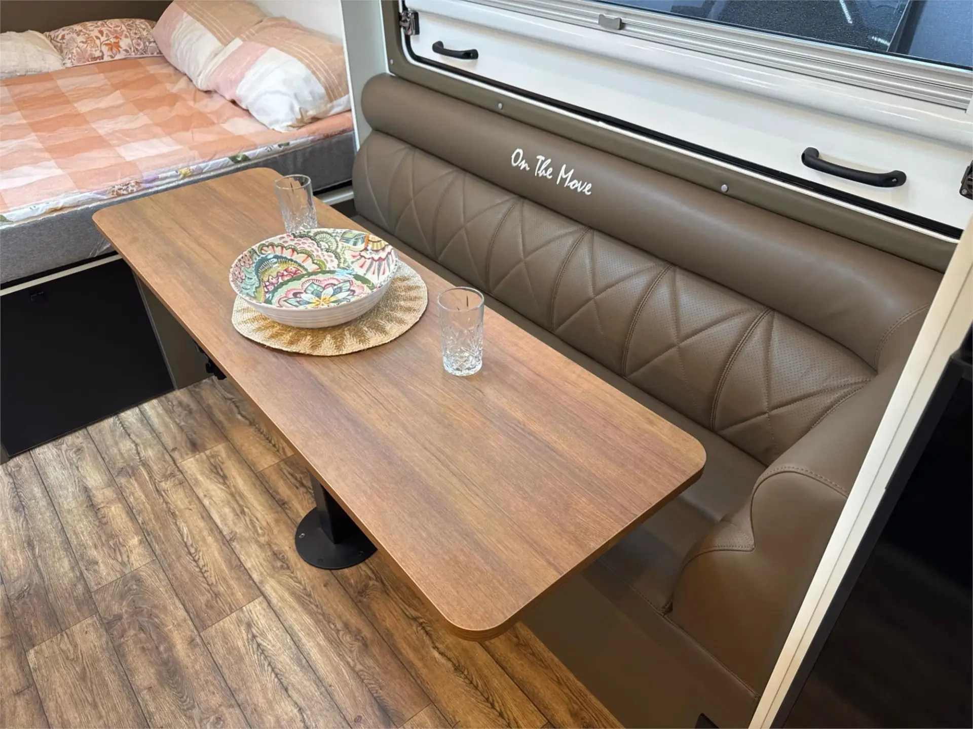 https://media-caravea.syd1.digitaloceanspaces.com/caravans/95EIC21753/exterior-57.webp