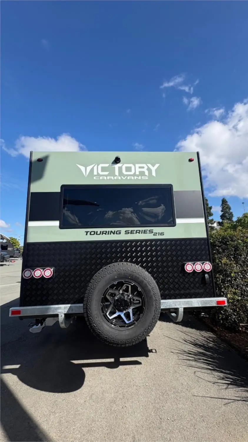 https://media-caravea.syd1.digitaloceanspaces.com/caravans/95EIC22112/exterior-29.webp