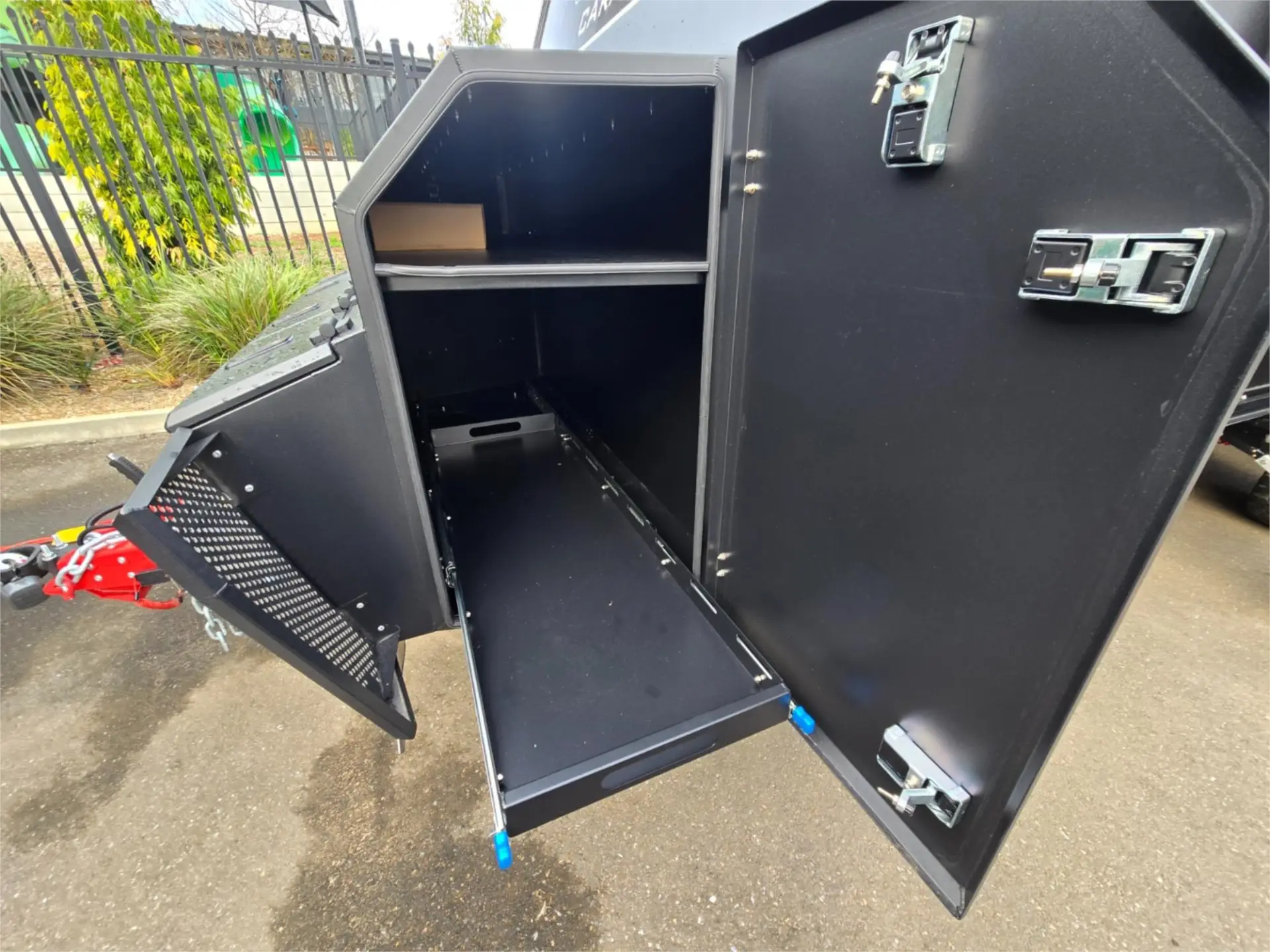https://media-caravea.syd1.digitaloceanspaces.com/caravans/95EIC22120/exterior-32.webp
