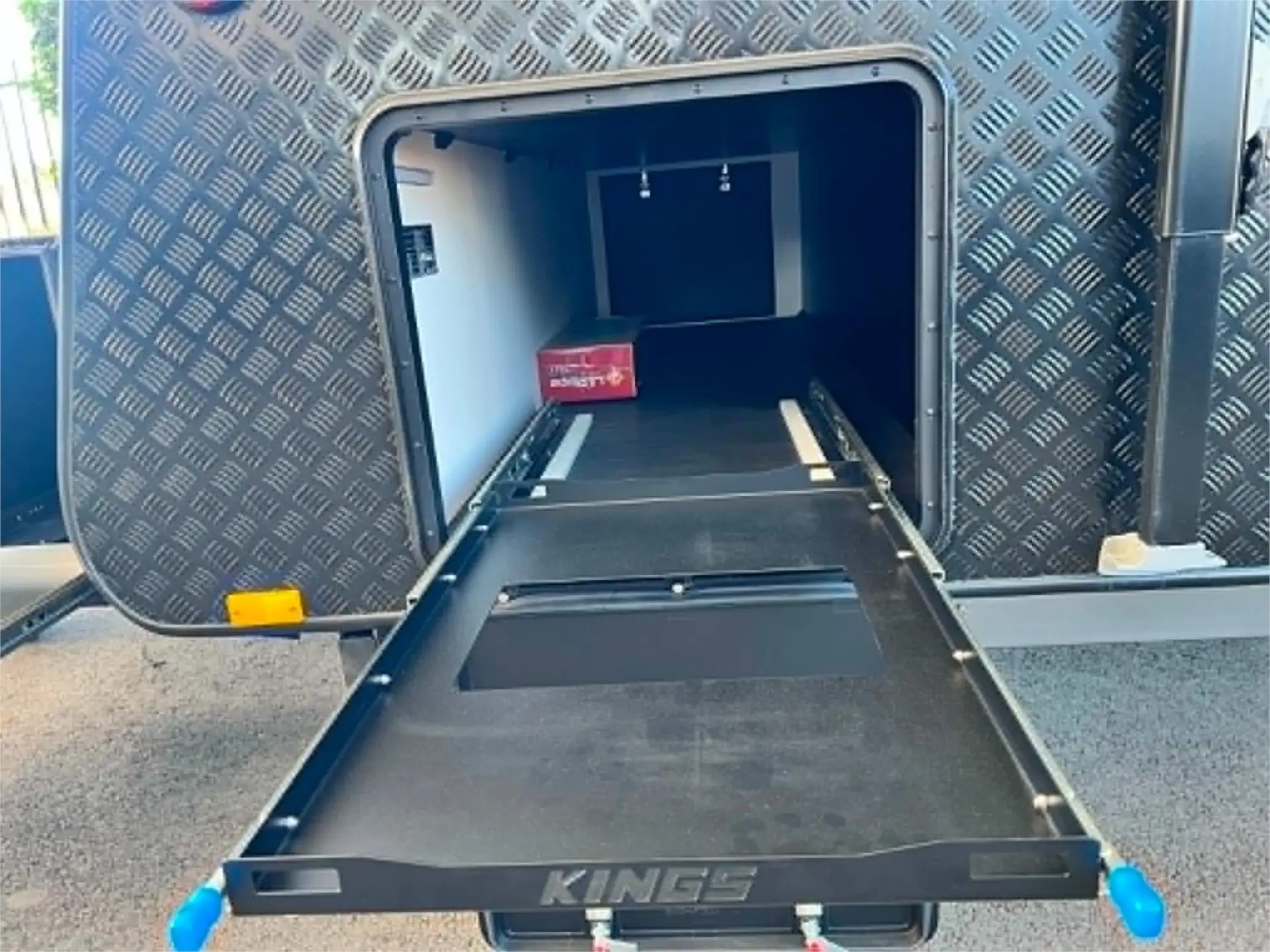 https://media-caravea.syd1.digitaloceanspaces.com/caravans/95EIC22178/exterior-18.webp