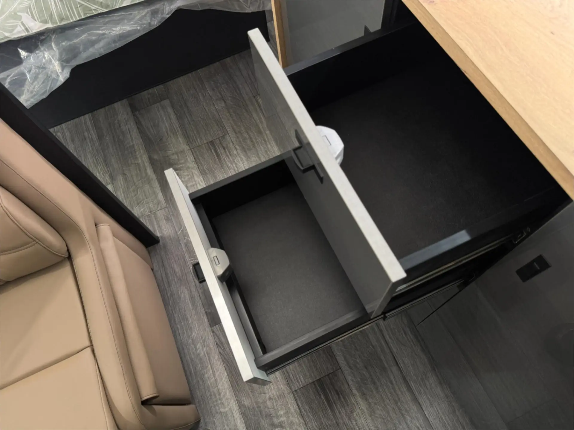 https://media-caravea.syd1.digitaloceanspaces.com/caravans/95EIC22944/exterior-18.webp