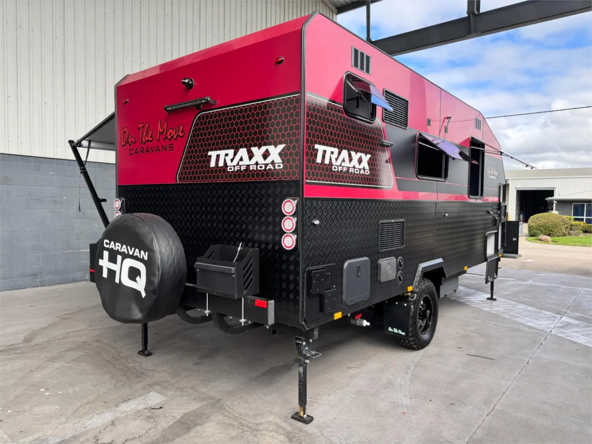 https://media-caravea.syd1.digitaloceanspaces.com/caravans/95EIC22944/exterior-39.webp