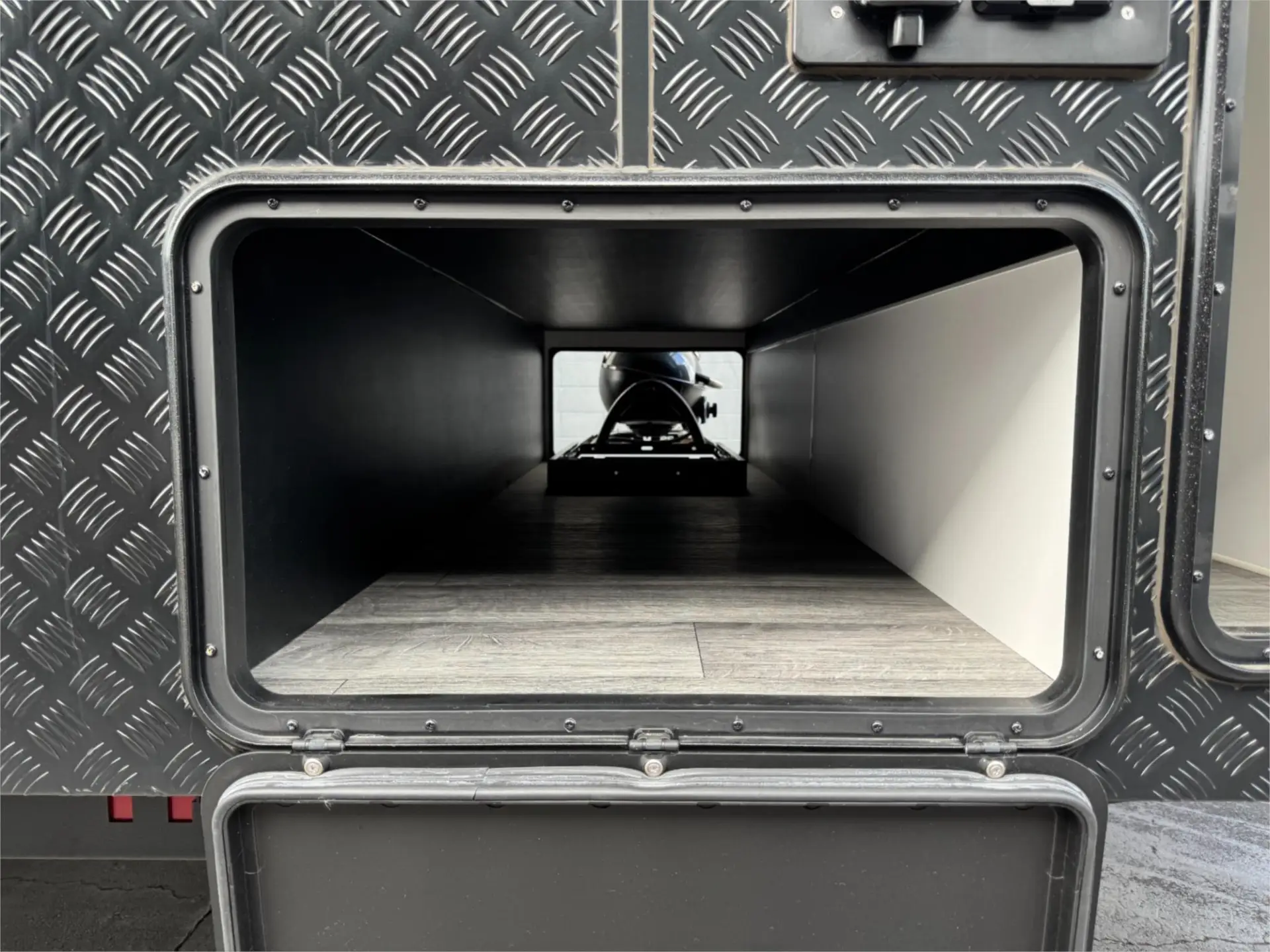 https://media-caravea.syd1.digitaloceanspaces.com/caravans/95EIC22944/exterior-47.webp