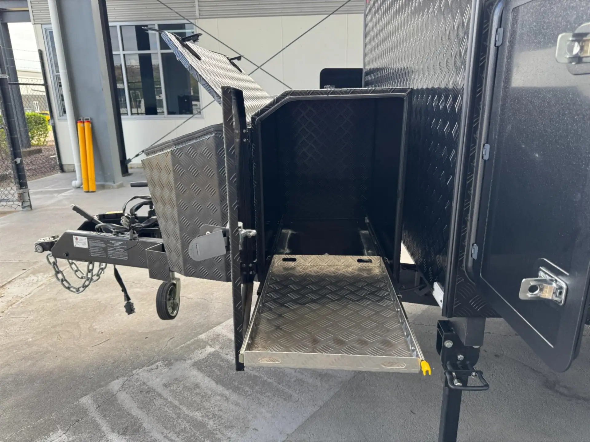 https://media-caravea.syd1.digitaloceanspaces.com/caravans/95EIC22944/exterior-48.webp