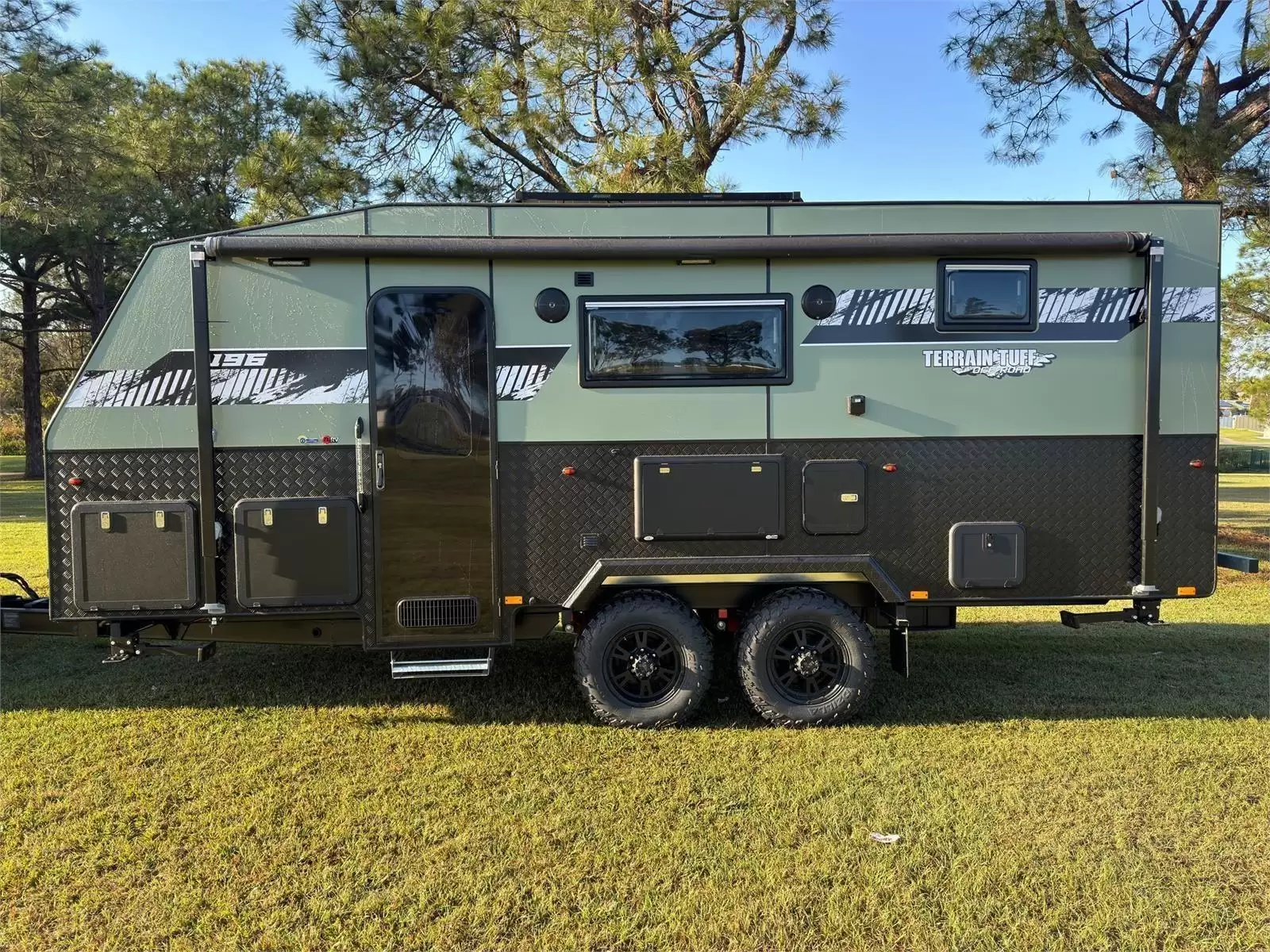 https://media-caravea.syd1.digitaloceanspaces.com/caravans/95EIC5867/exterior-7.webp