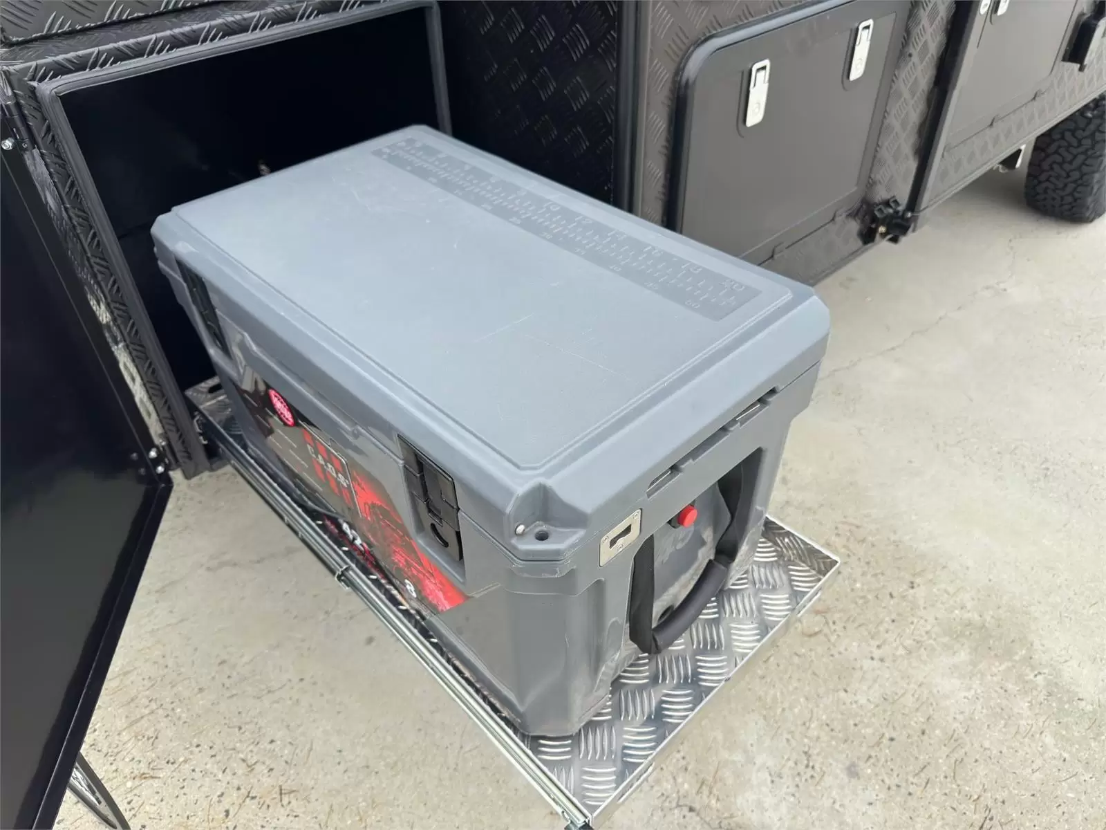 https://media-caravea.syd1.digitaloceanspaces.com/caravans/95EIC5950/exterior-13.webp