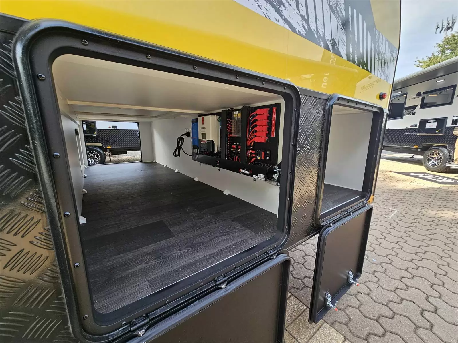 https://media-caravea.syd1.digitaloceanspaces.com/caravans/95EIC7397/exterior-18.webp