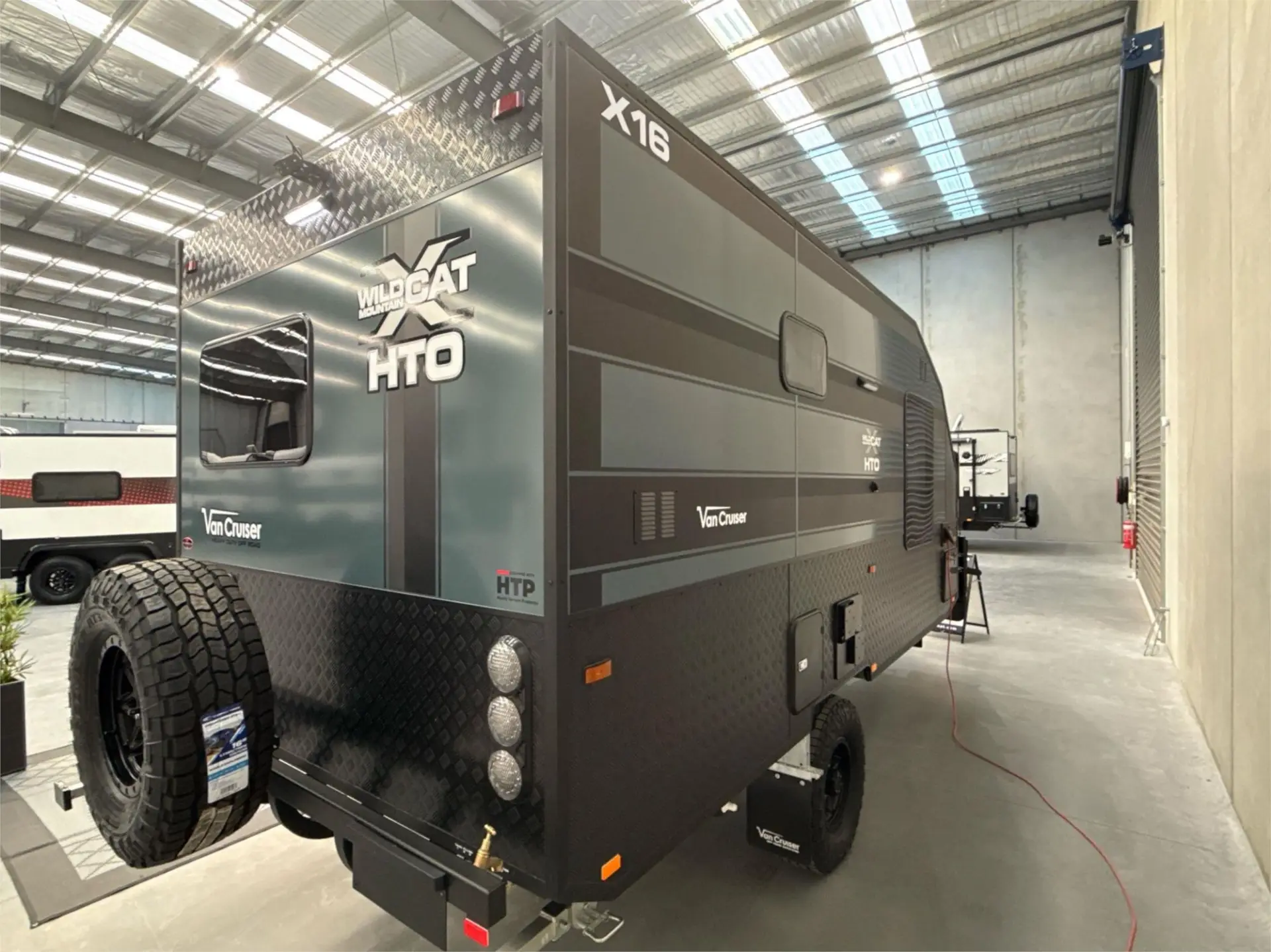 https://media-caravea.syd1.digitaloceanspaces.com/caravans/95EIC9390/exterior-9.webp