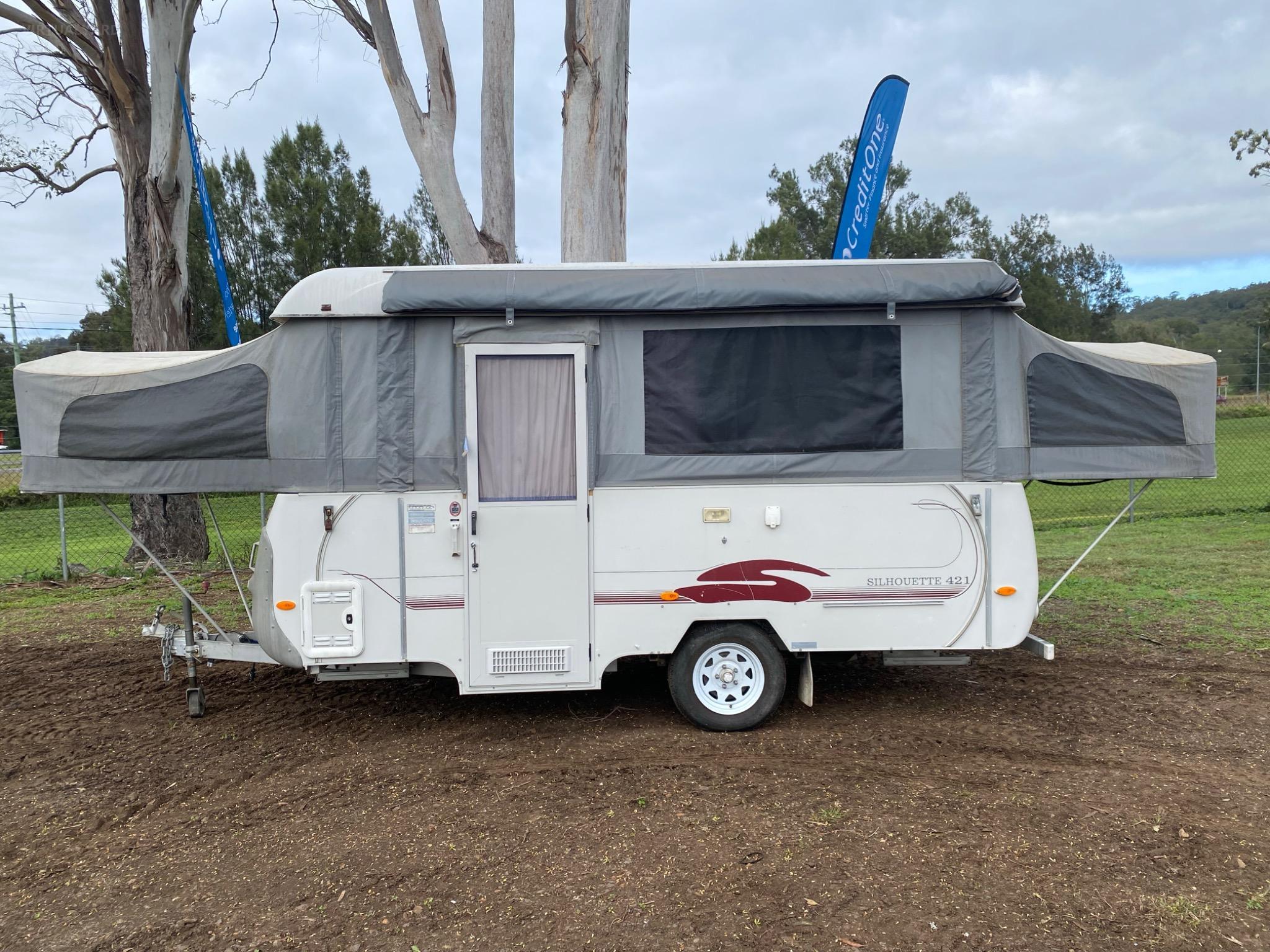 2005 Coromal Silhouette 421