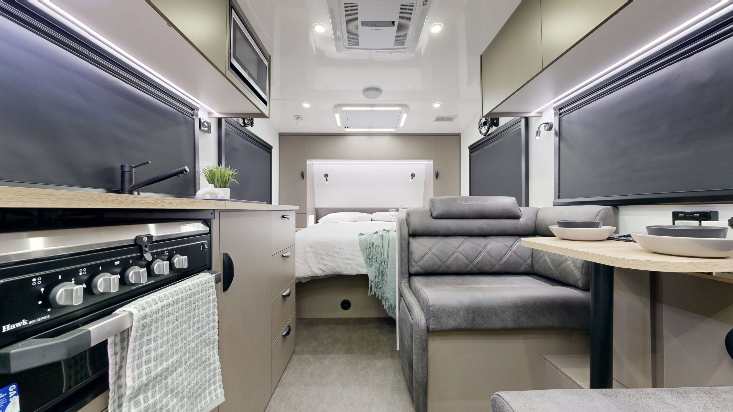 19’6 PLATINUM REAR DOOR Interior