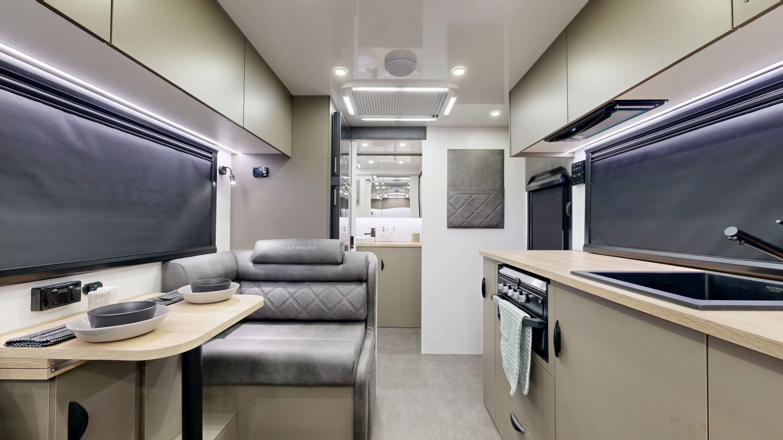 19’6 PLATINUM REAR DOOR Interior