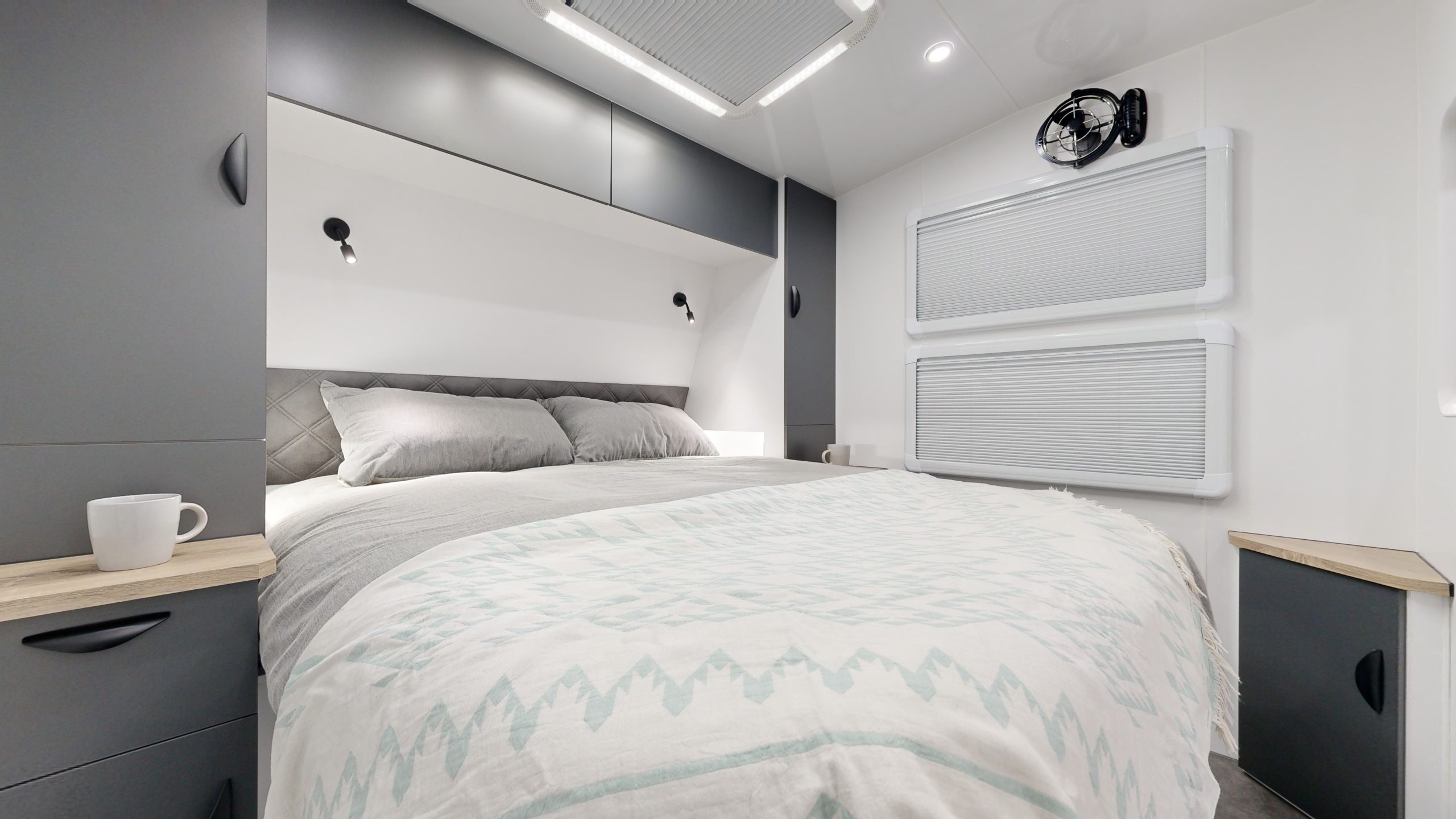 21’6 WILDTRAX REAR DOOR LARGE ENSUITE Interior
