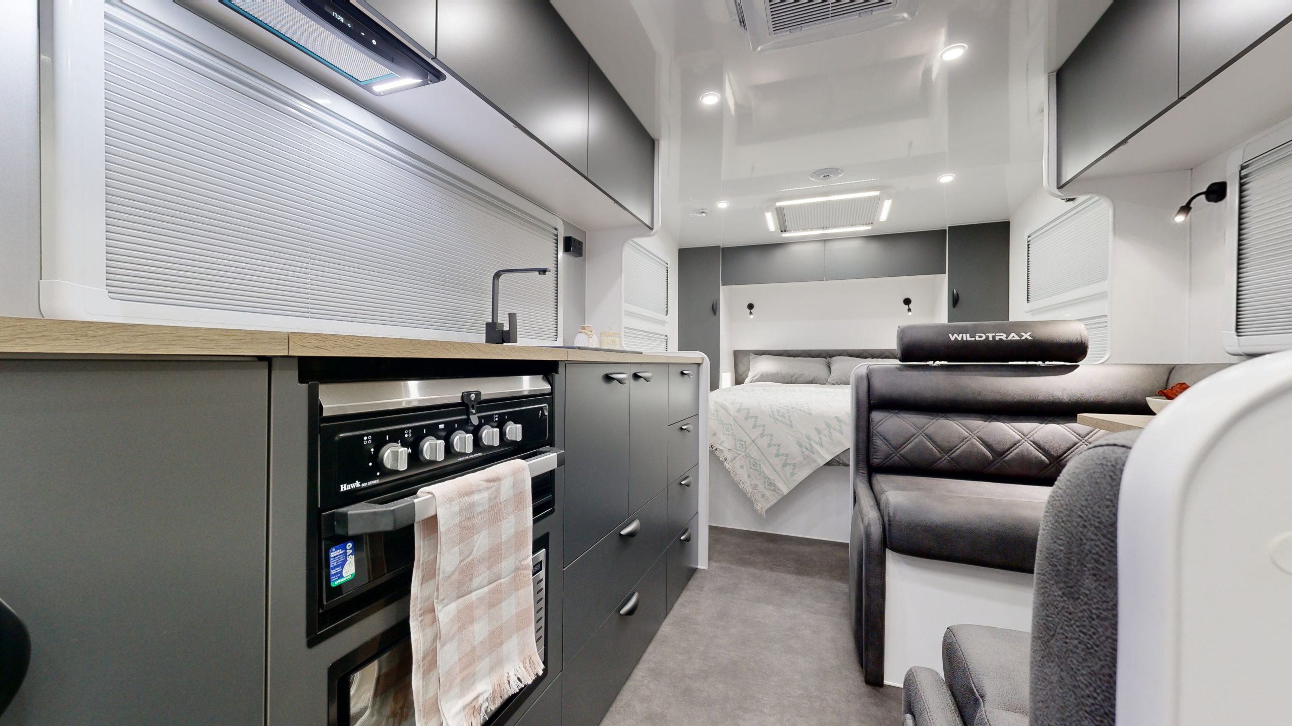 21’6 WILDTRAX REAR DOOR LARGE ENSUITE Interior