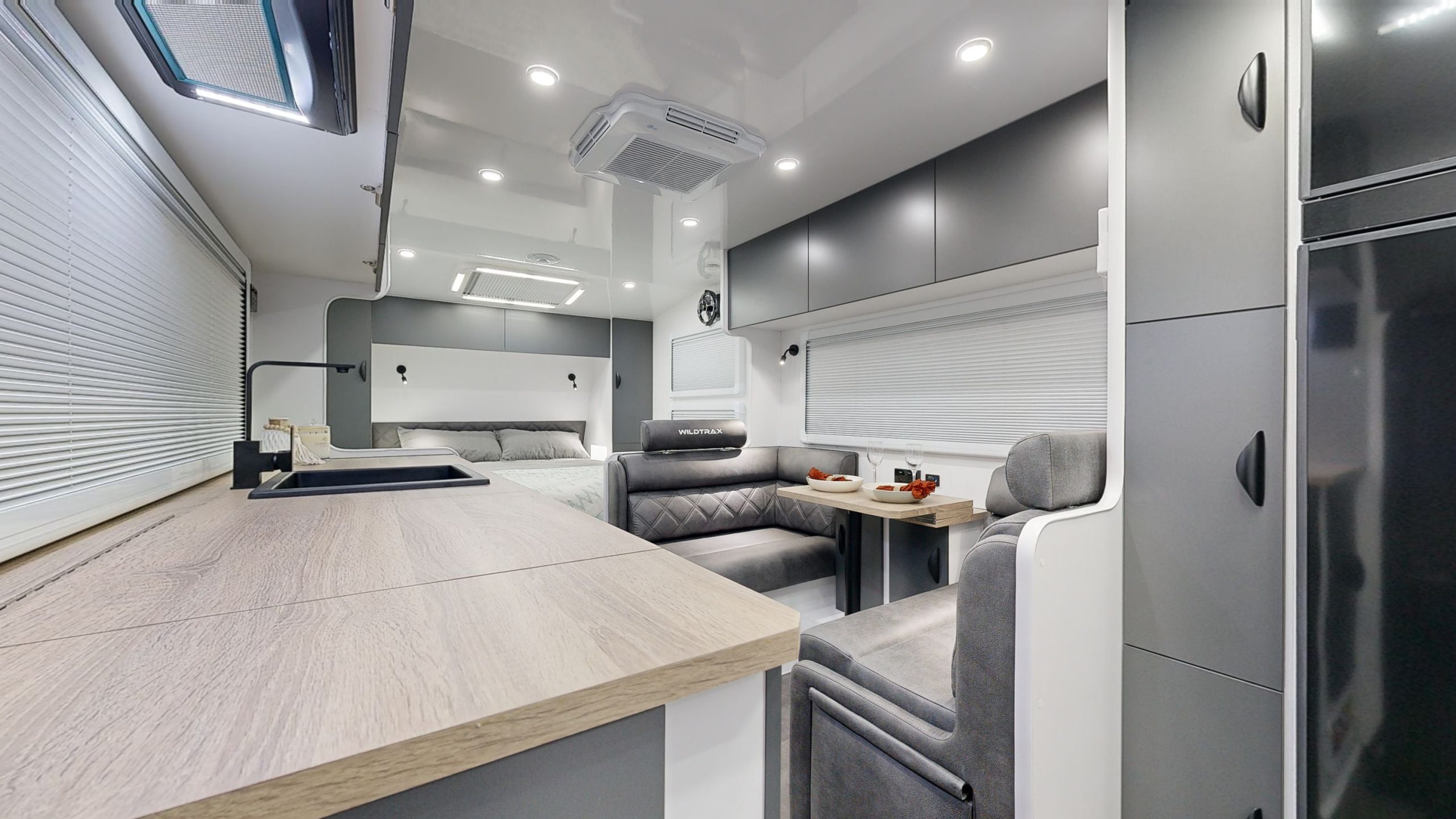 21’6 WILDTRAX REAR DOOR LARGE ENSUITE Interior