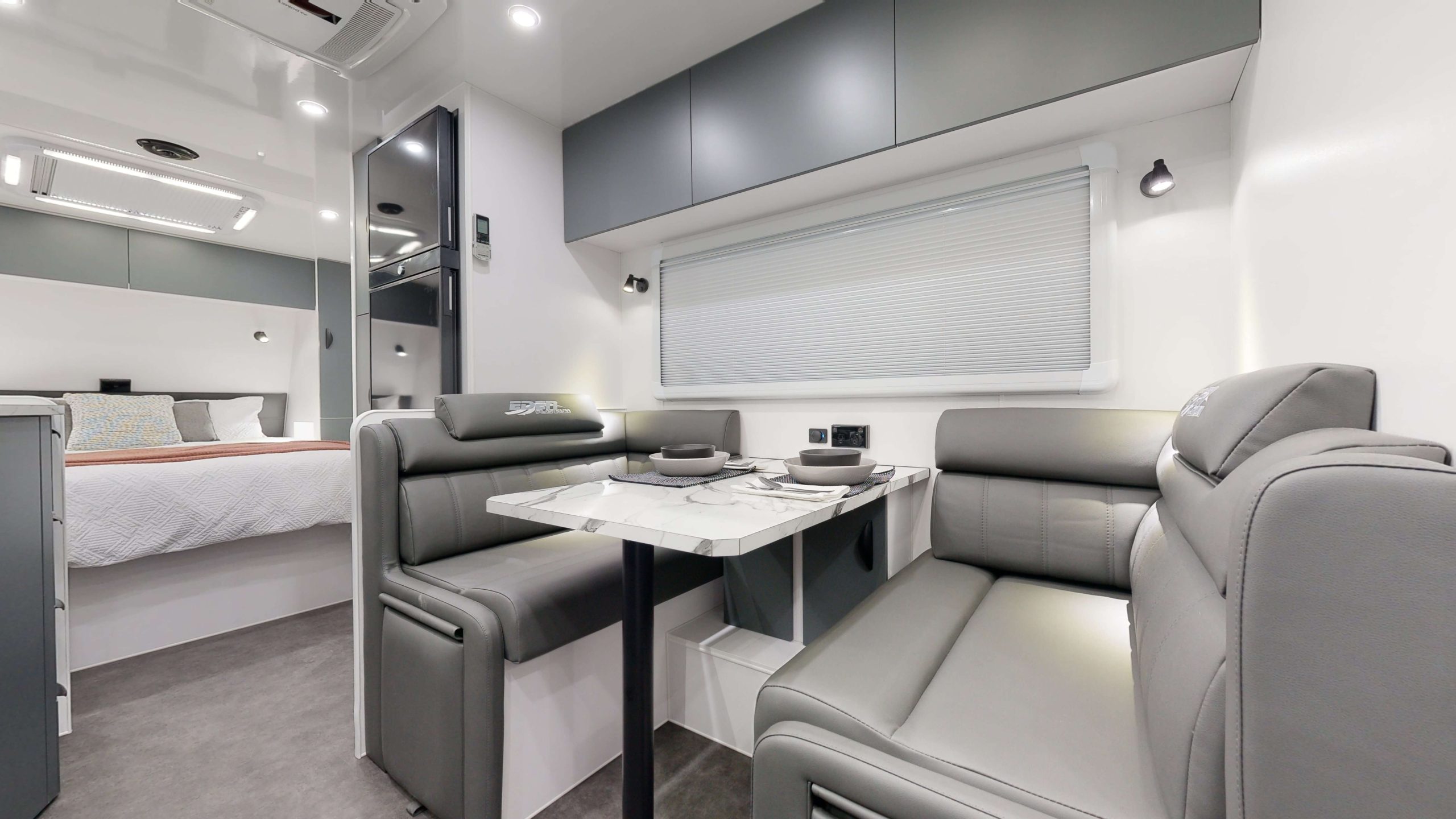 20’8 WILDTRAX REAR DOOR Interior