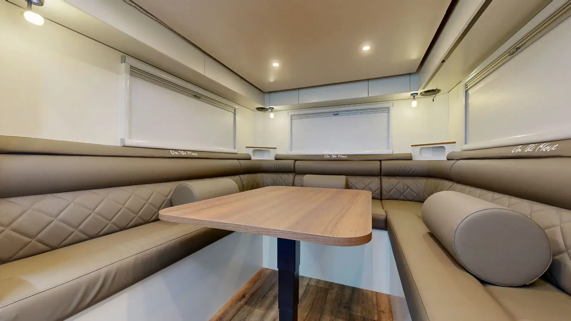 Grenade 5.8 interior image 2