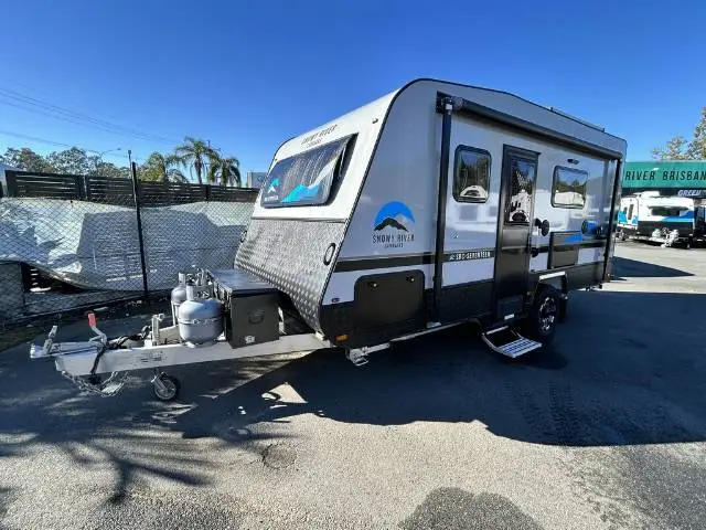 Used 2025 Snowy River SRC-17