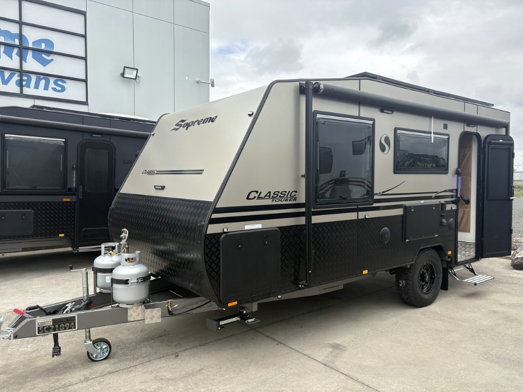 2026 Supreme Classic Tourer