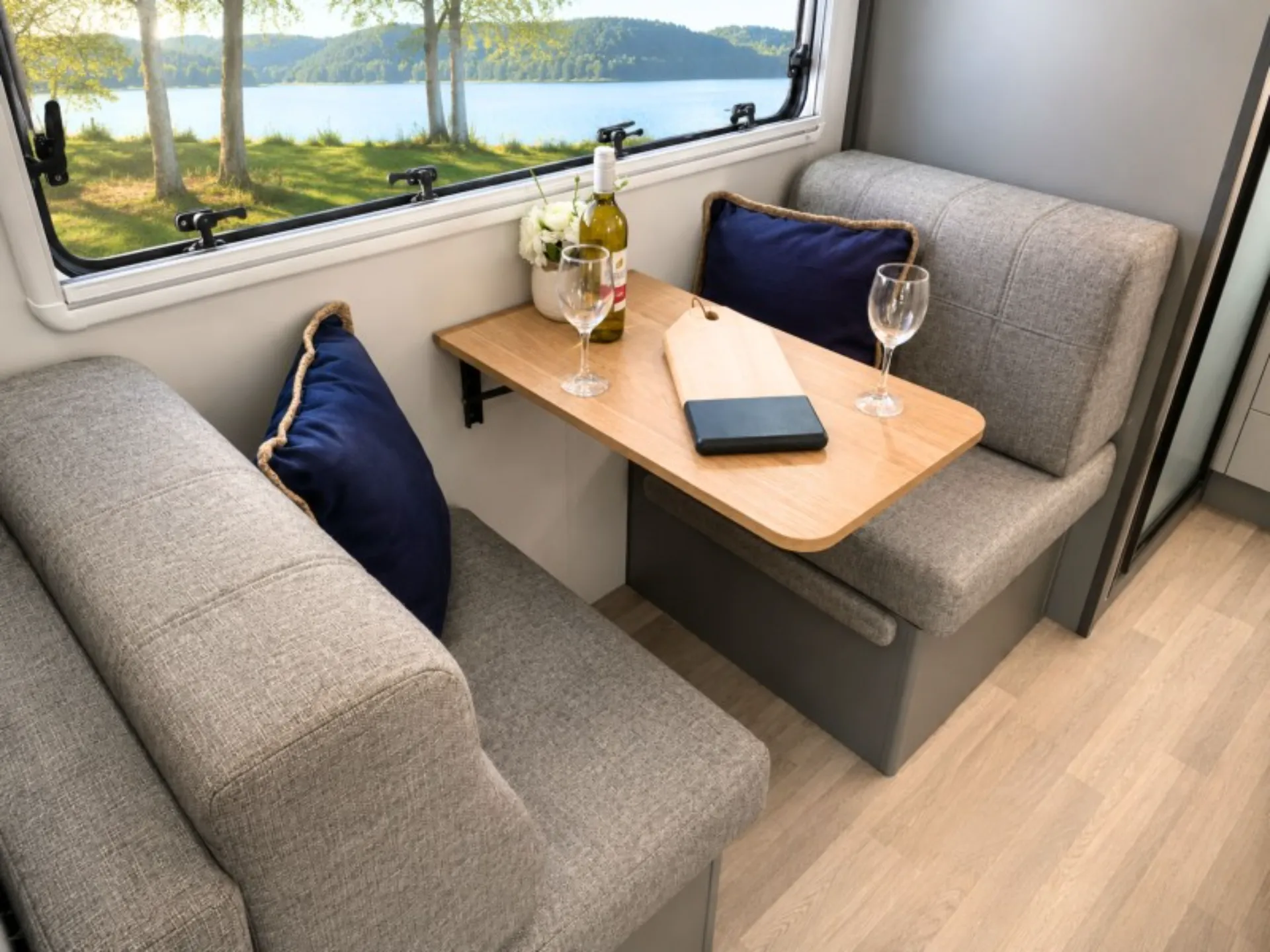 C311 interior image 4