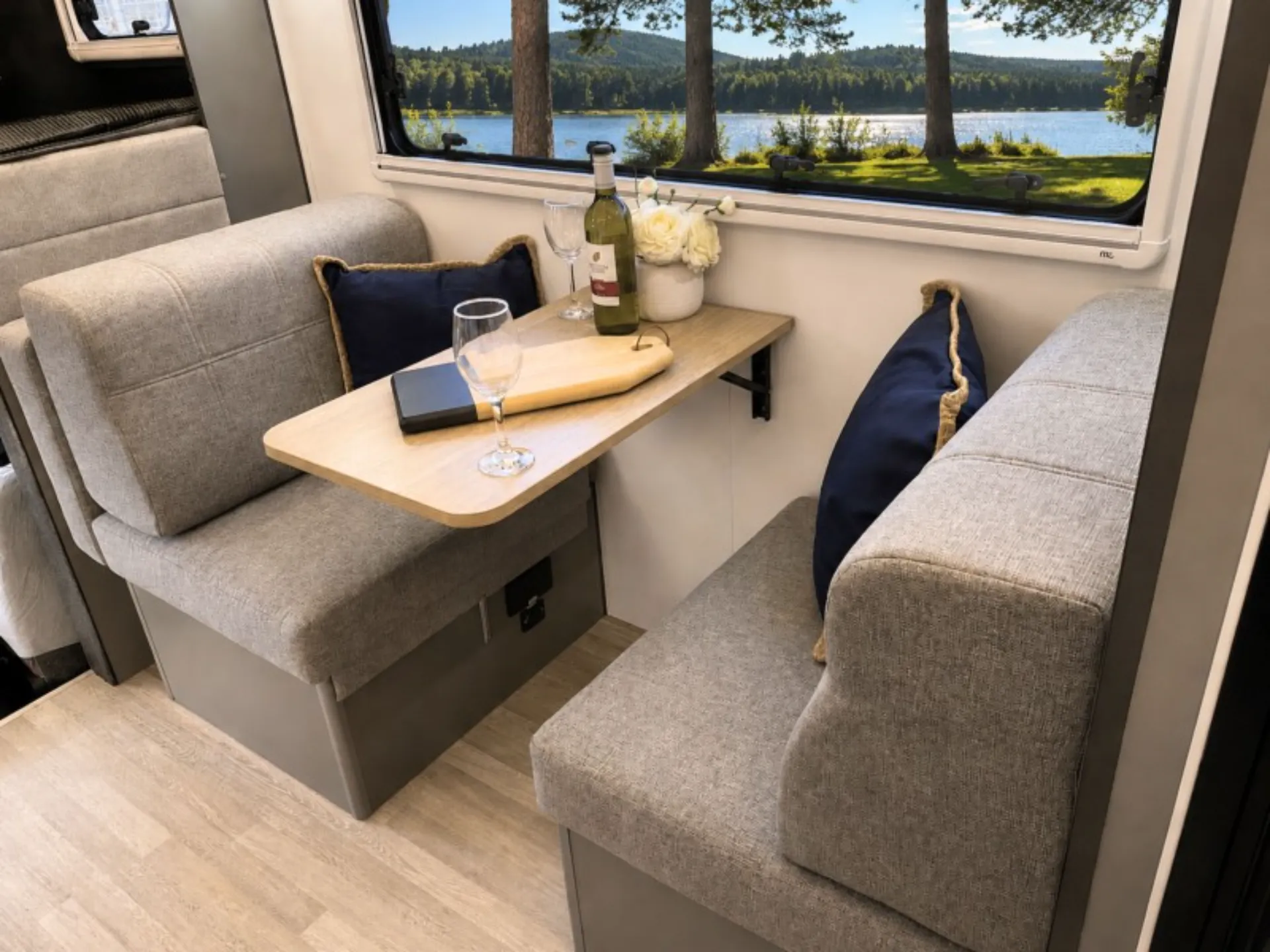 C311 interior image 3