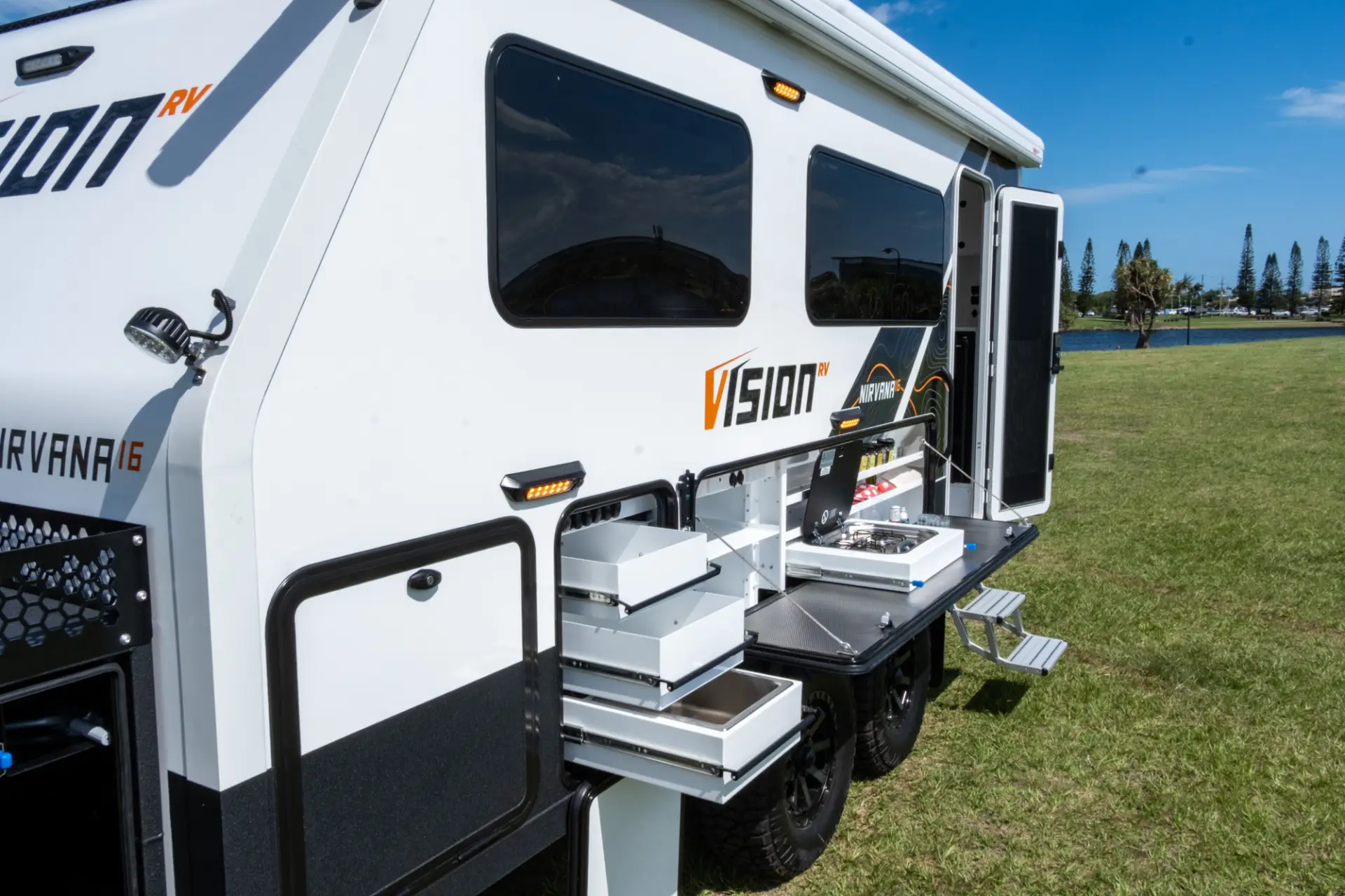 2026 Vision RV Nirvana 16C Hard Top, photo 2