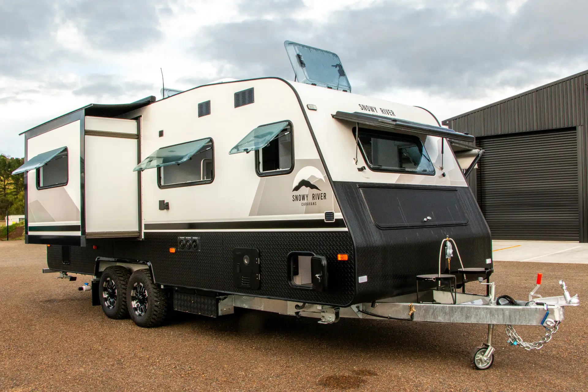 2026 Snowy River SRC-21S Club lounge with slide out bed