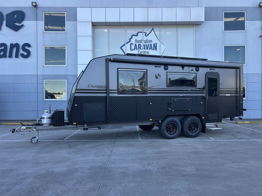 NEW 2026 SUPREME CLASSIC TOURER DIRT ROADER