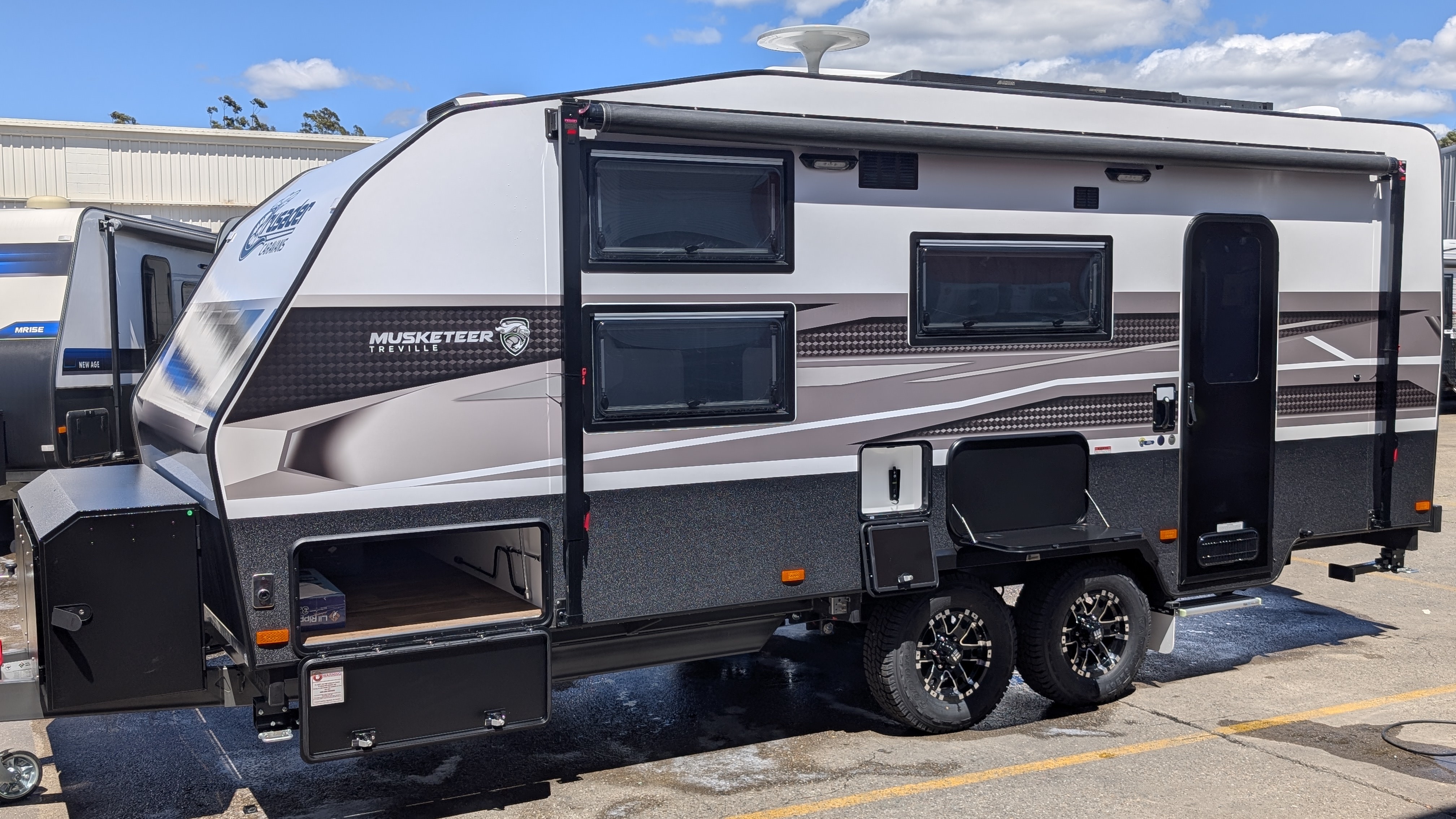 Exterior Slider Image