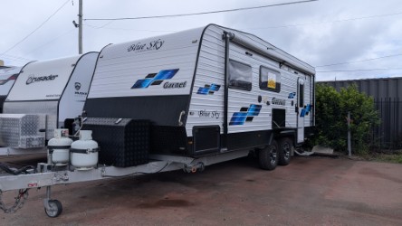 Main Event RV 2019 Garnet 2019 Bluesky