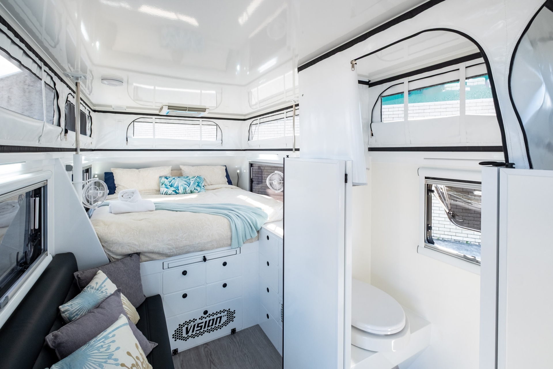 2026 Vision RV Nirvana 16C Pop Top, photo 16