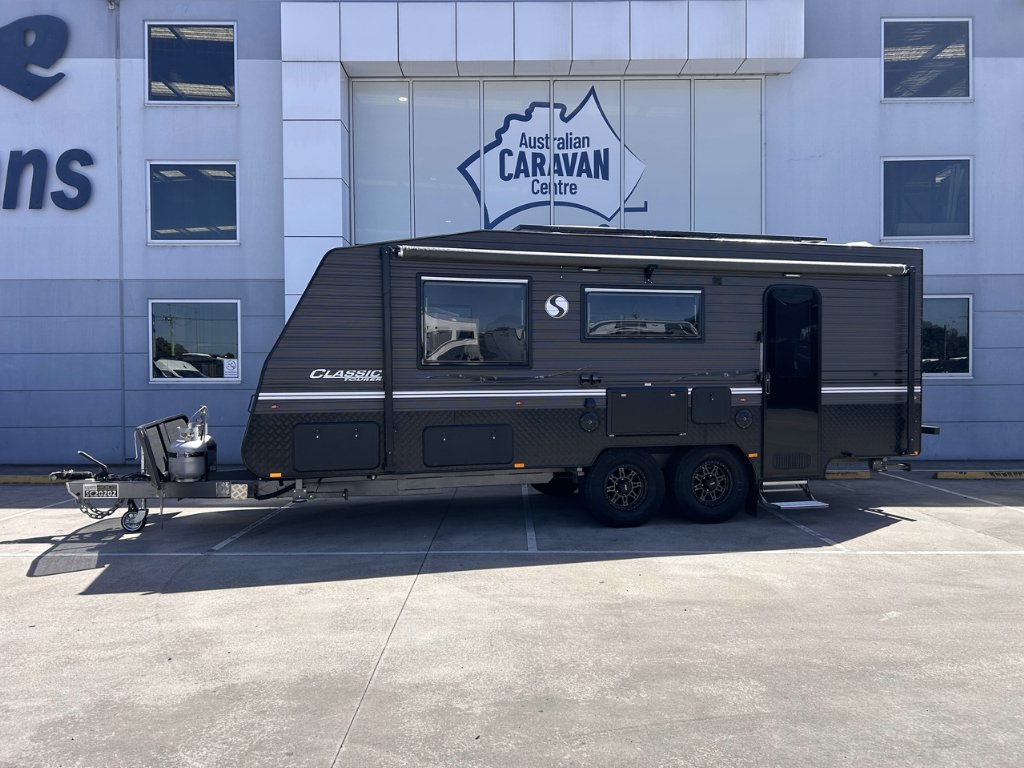 USED 2025 SUPREME CLASSIC TOURER