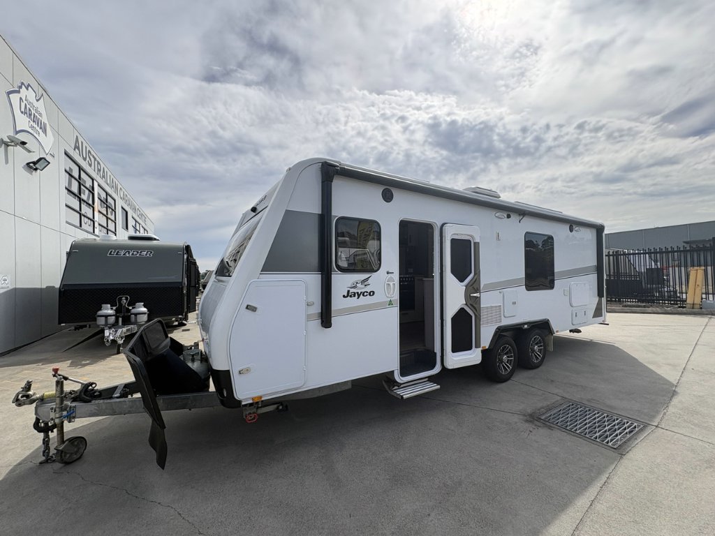 USED 2020 JAYCO SILVERLINE