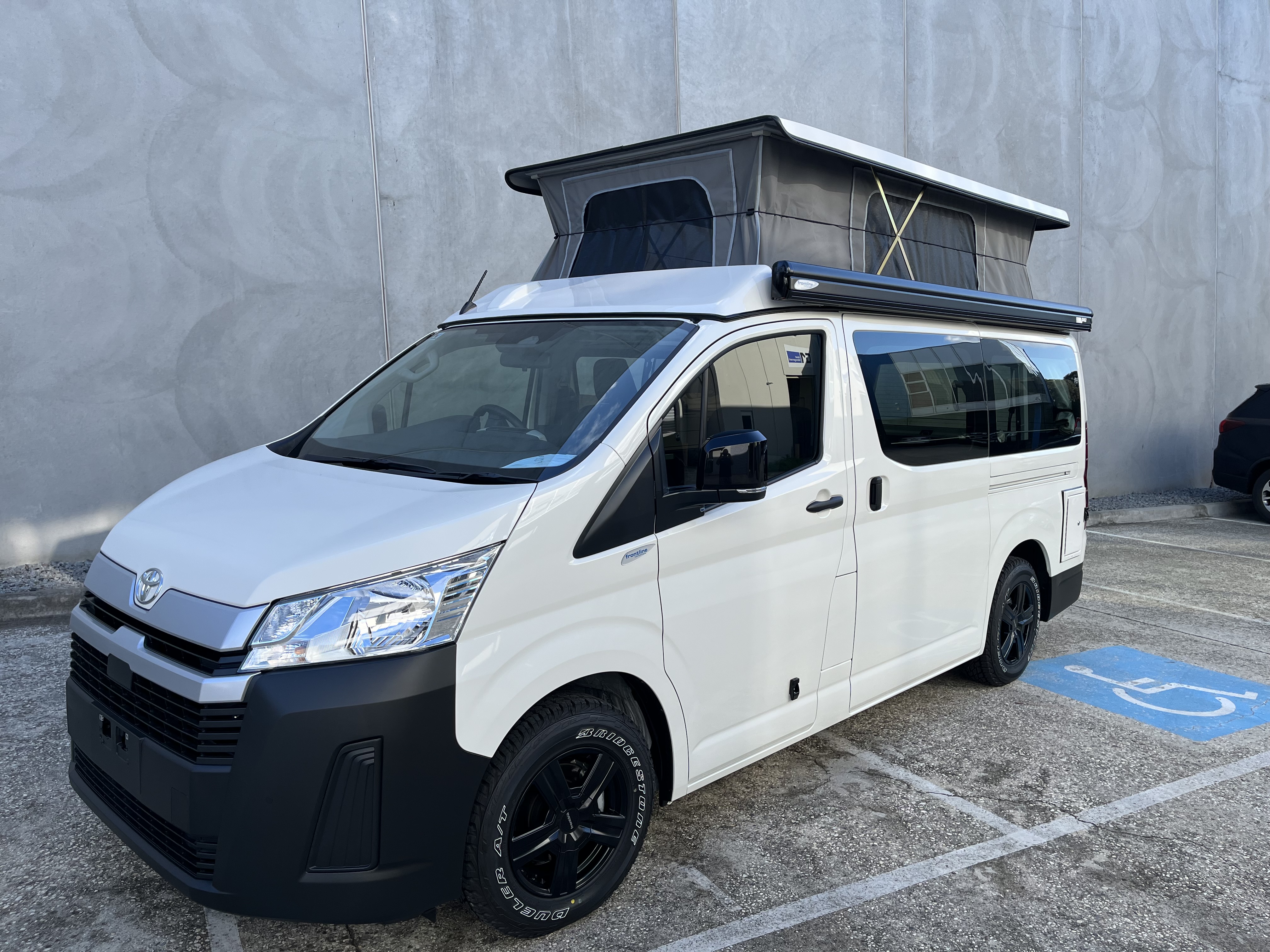 Toyota HiAce Frontline Campervan