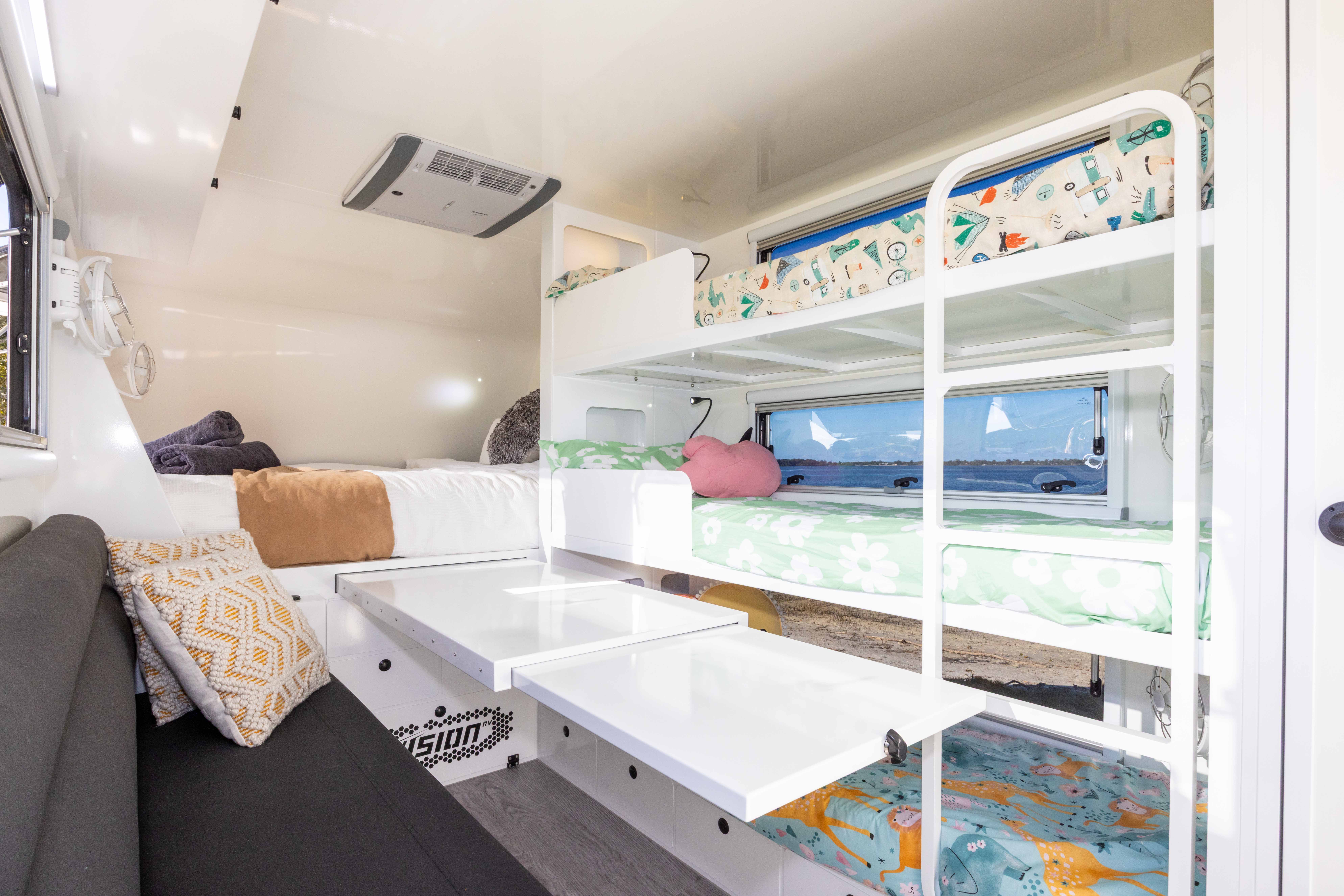 2026 Nirvana 16 Family Triple Bunk, photo 25