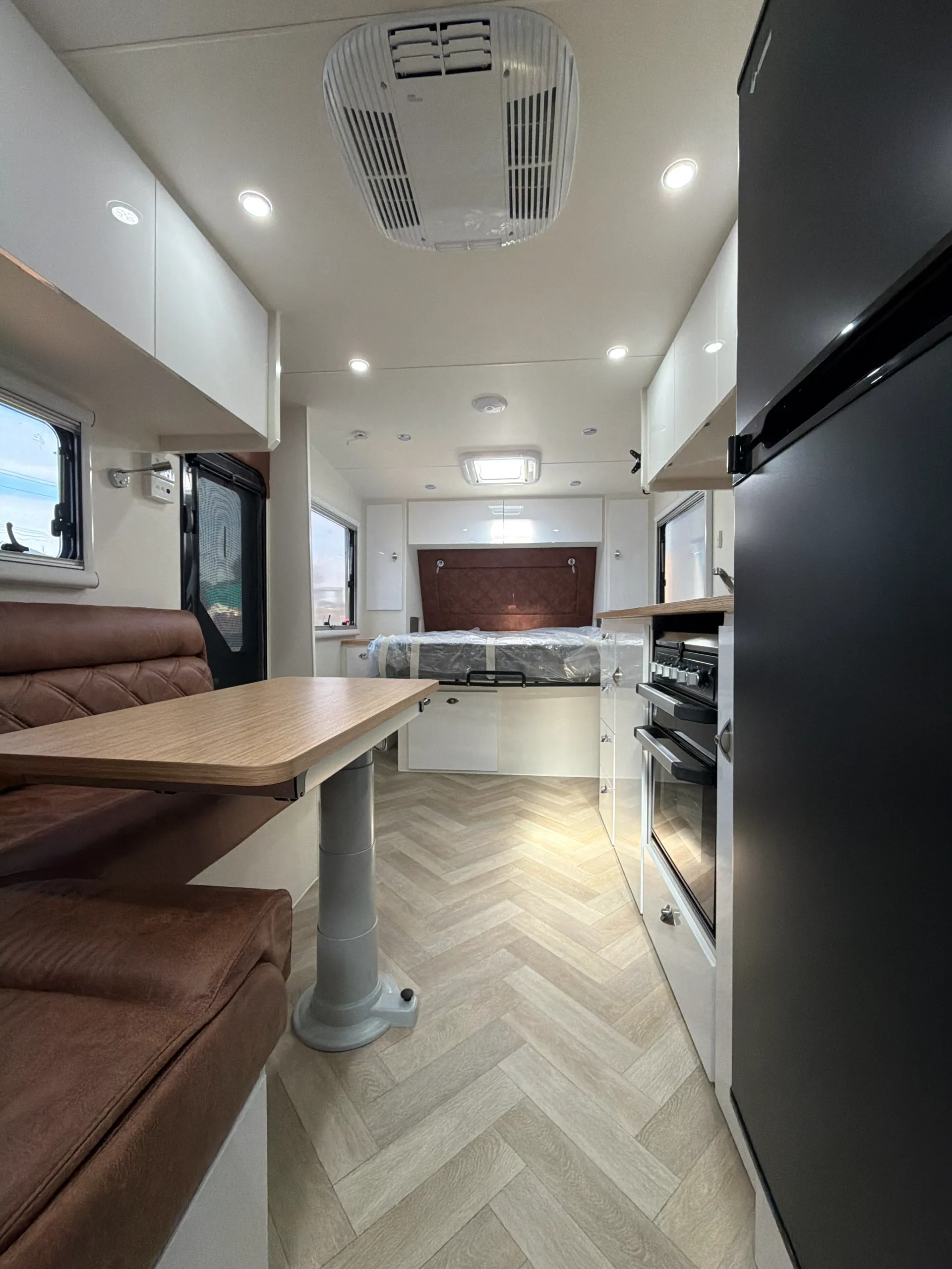 2025 Ozway Manor House 24.6F