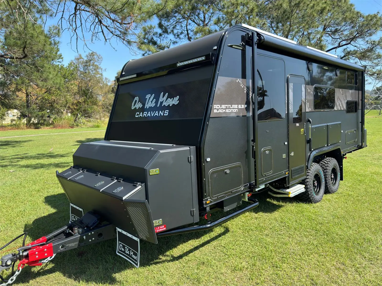 2026 On The Move Adventure 6.3F Black Edition