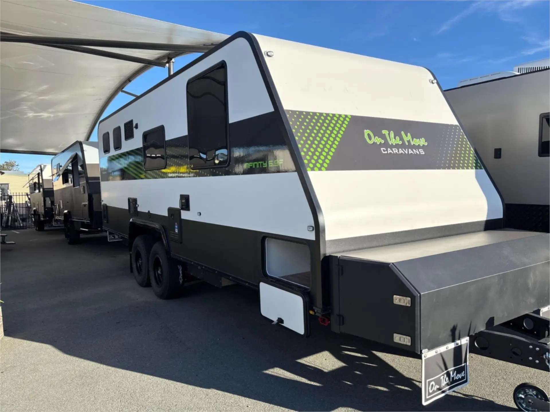 2025 On The Move Infinity 6.9F