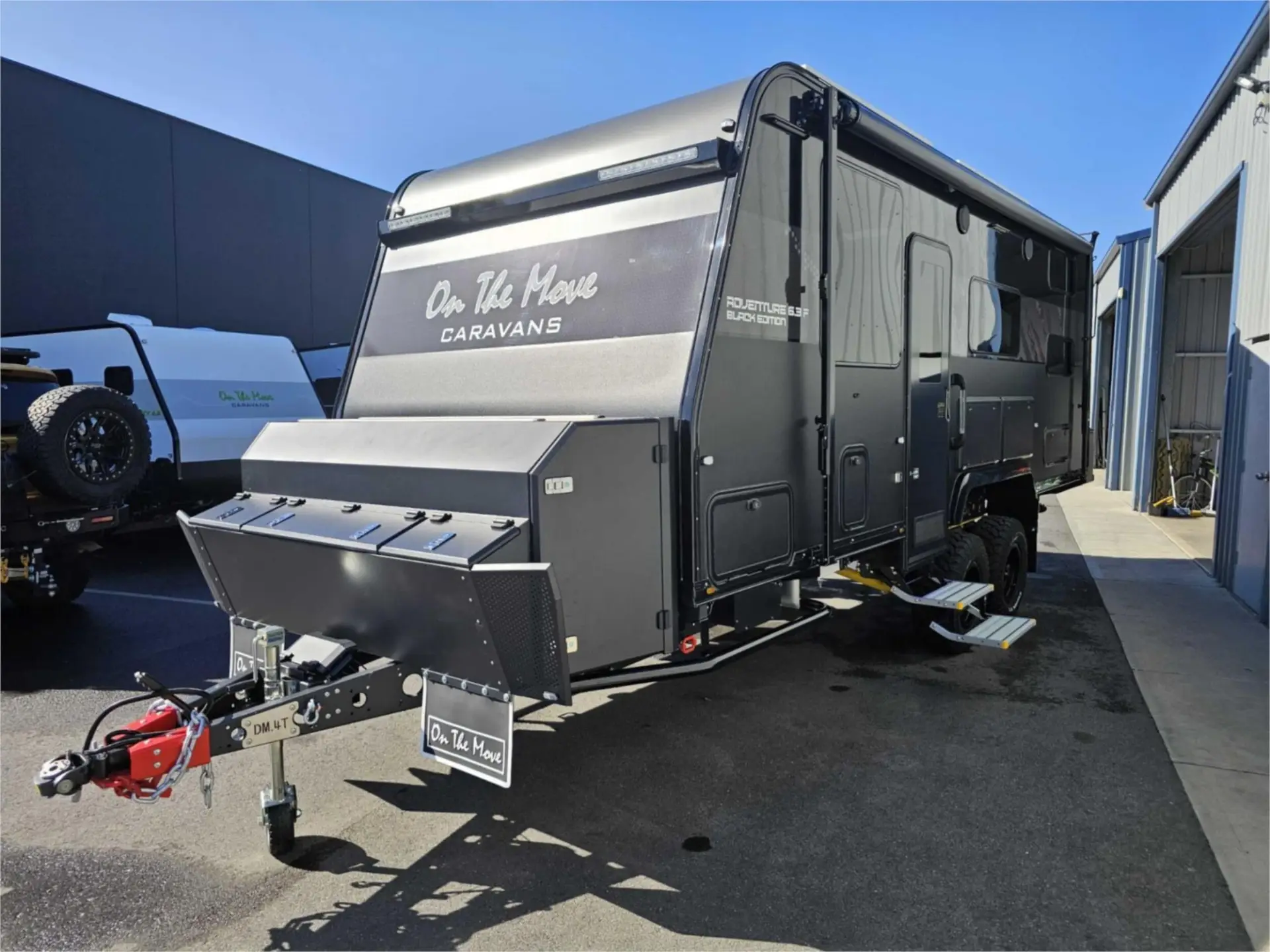 2025 On The Move Adventure 6.3F Black Edition